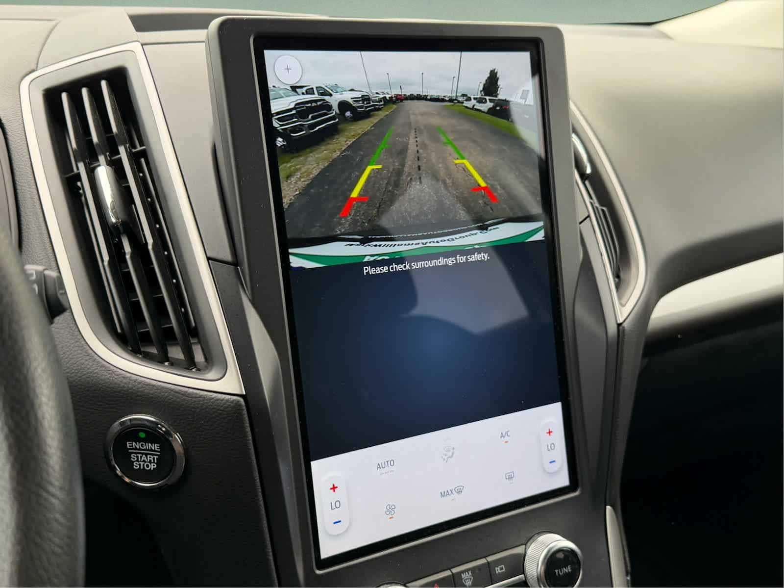 2024 Ford Edge SE