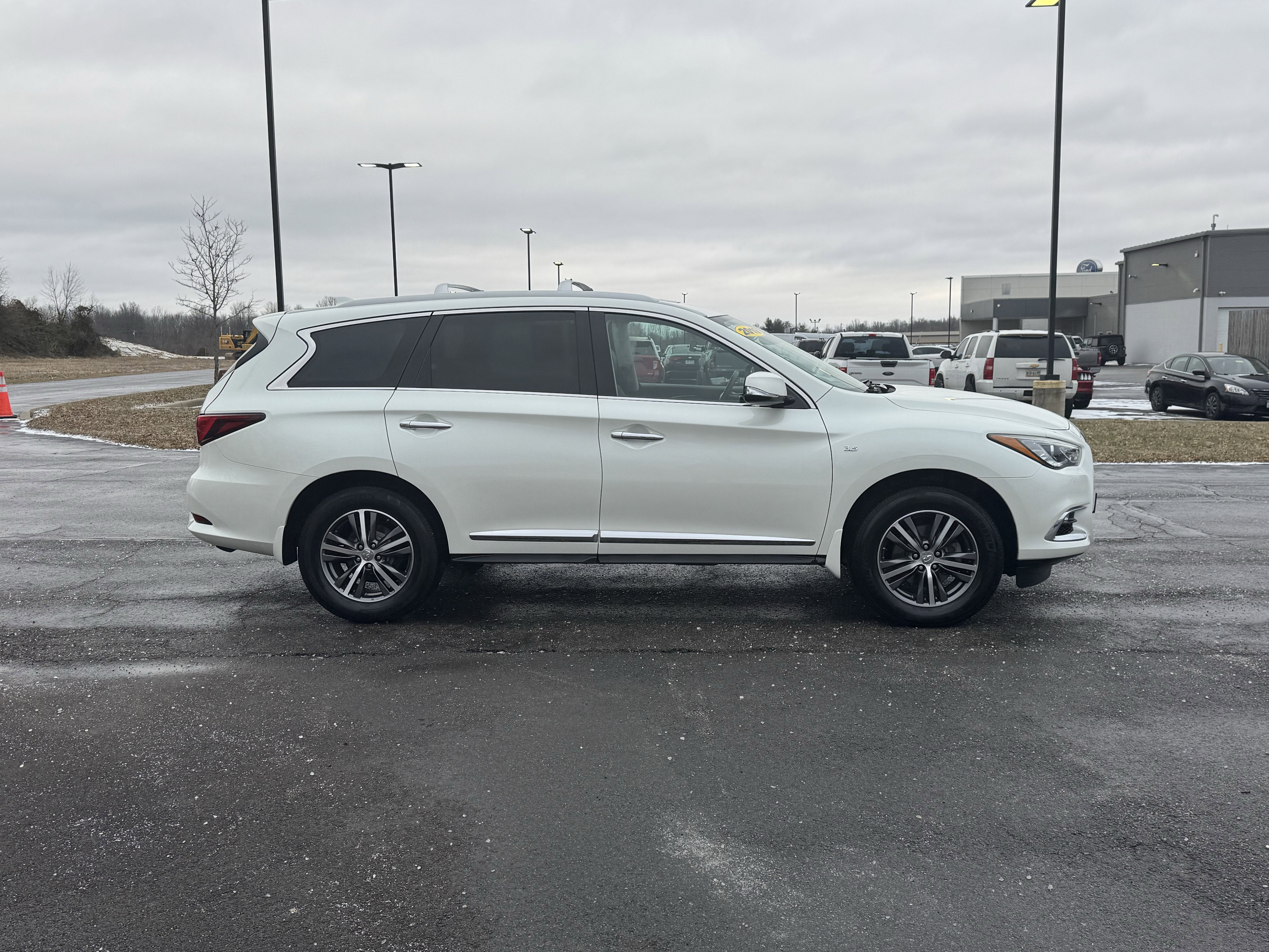 2019 INFINITI QX60 Base