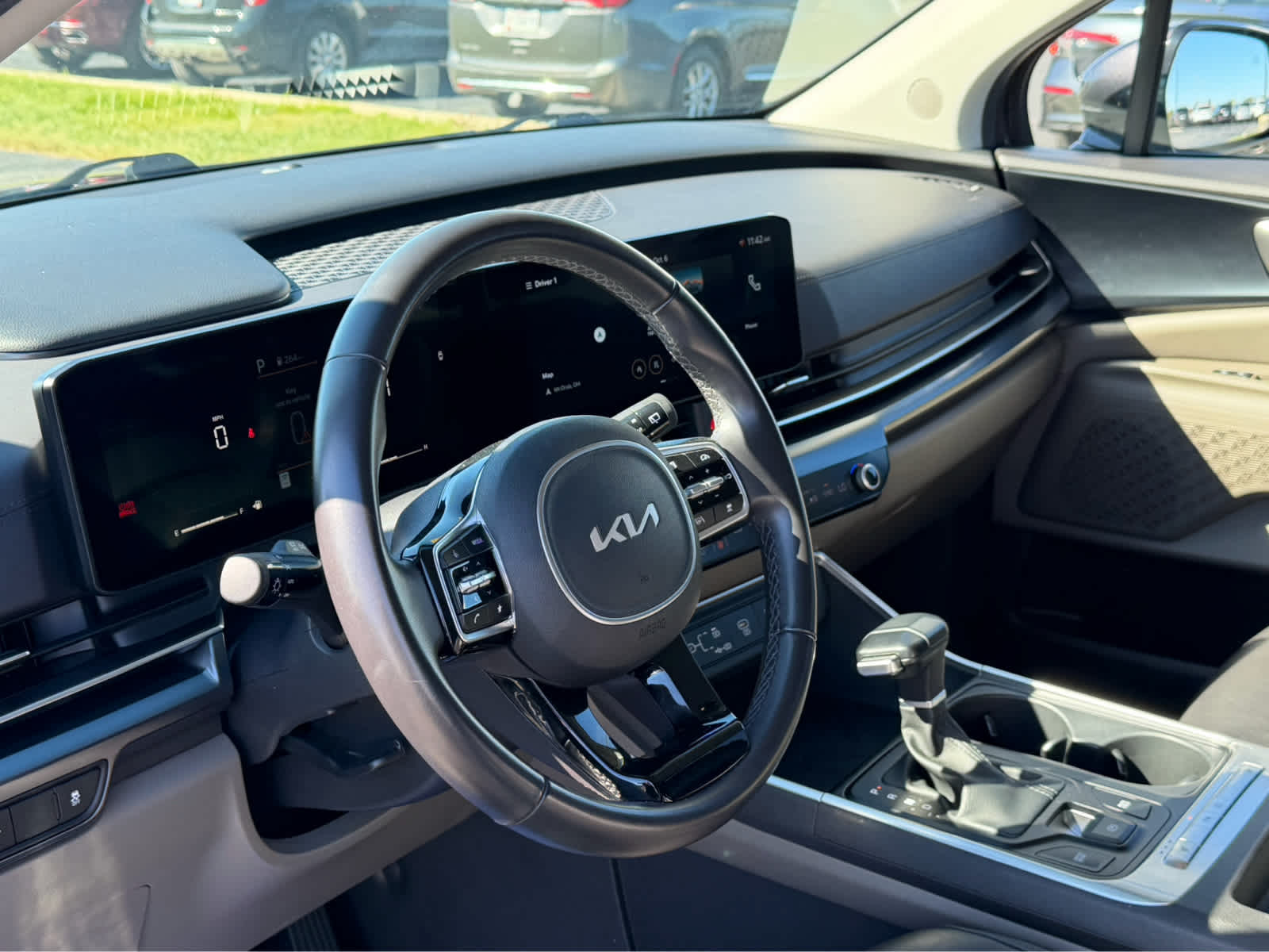 2025 Kia Carnival LXS
