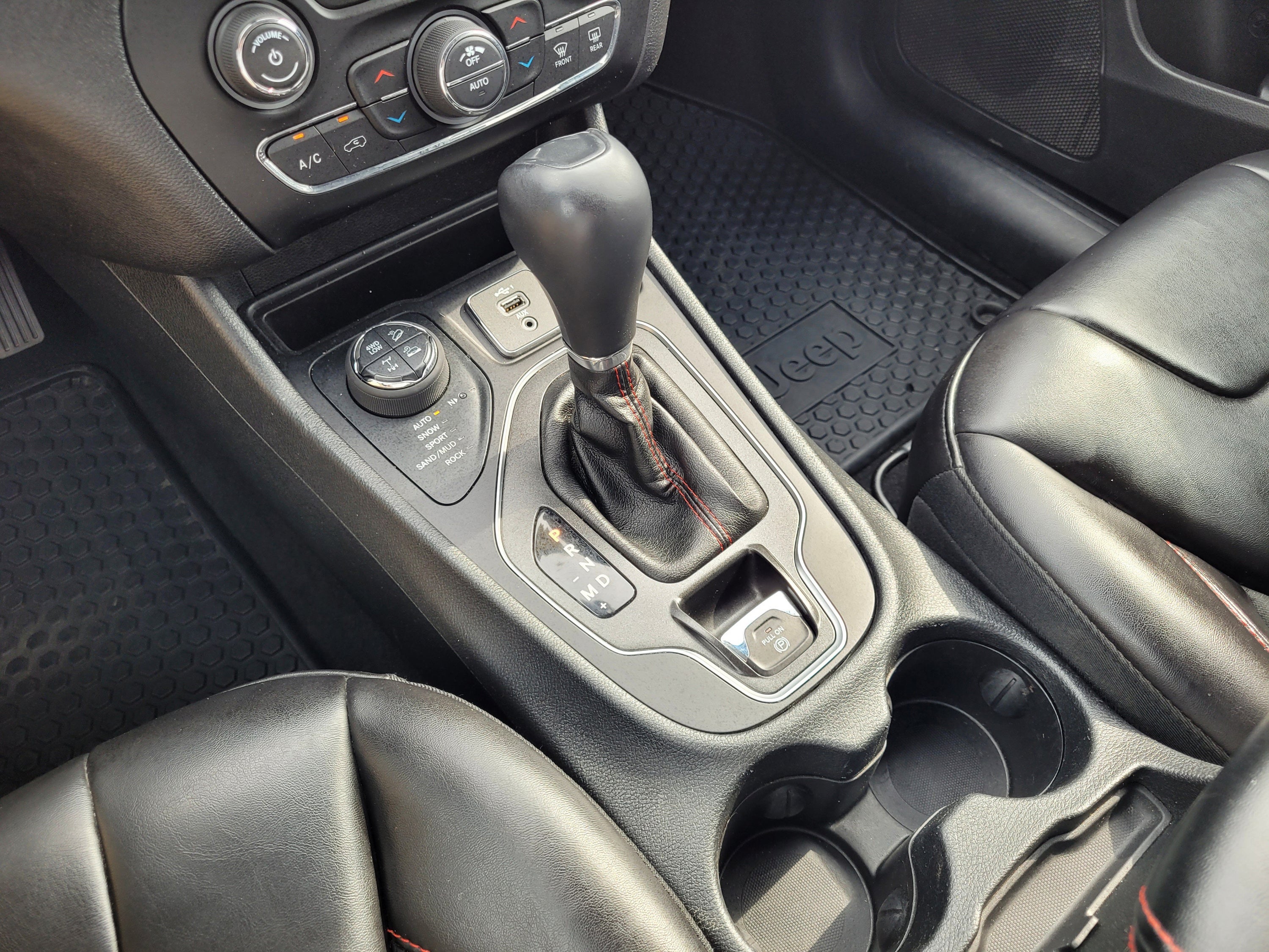 2019 Jeep Cherokee Trailhawk