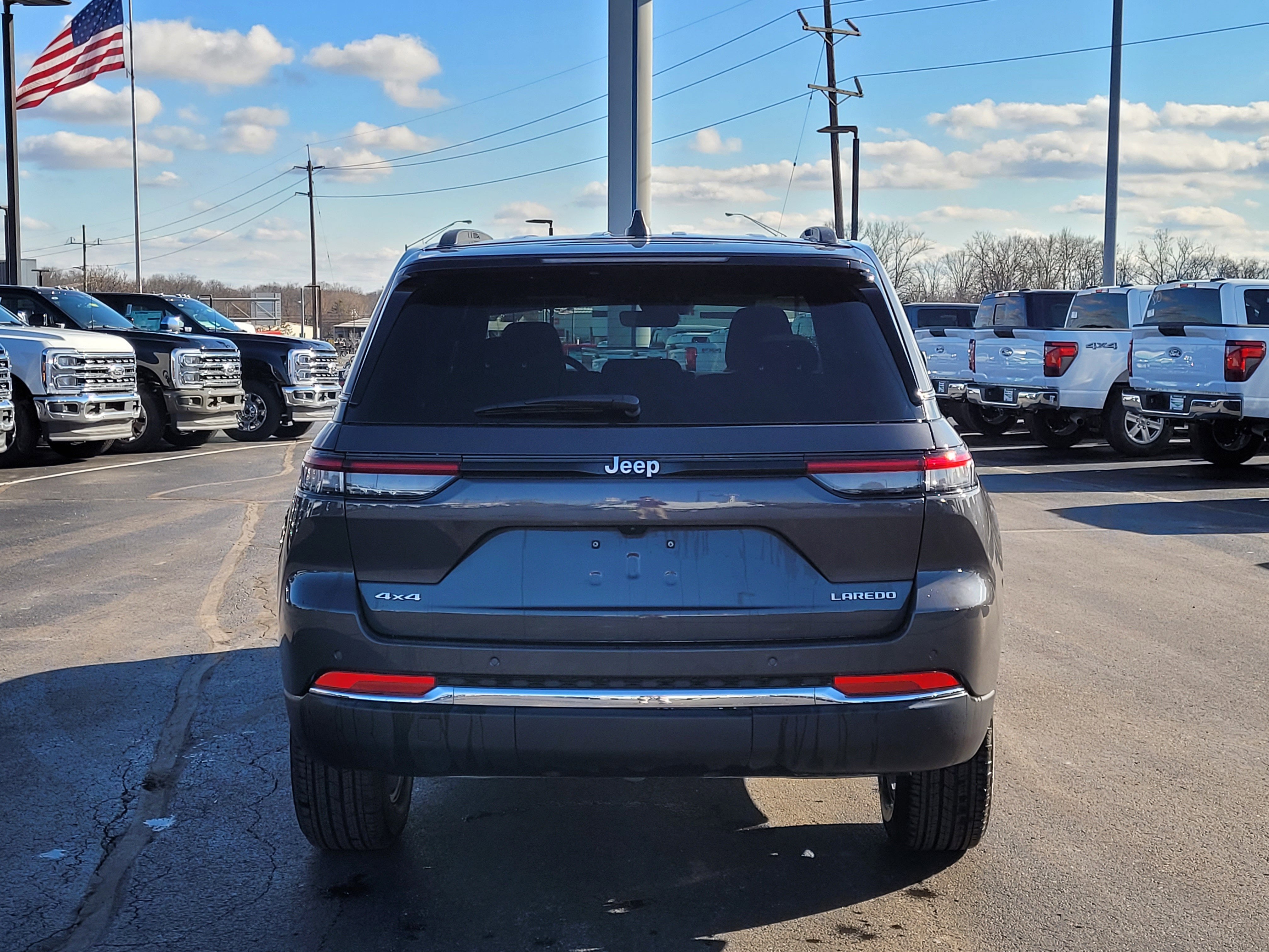 2025 Jeep Grand Cherokee Laredo X