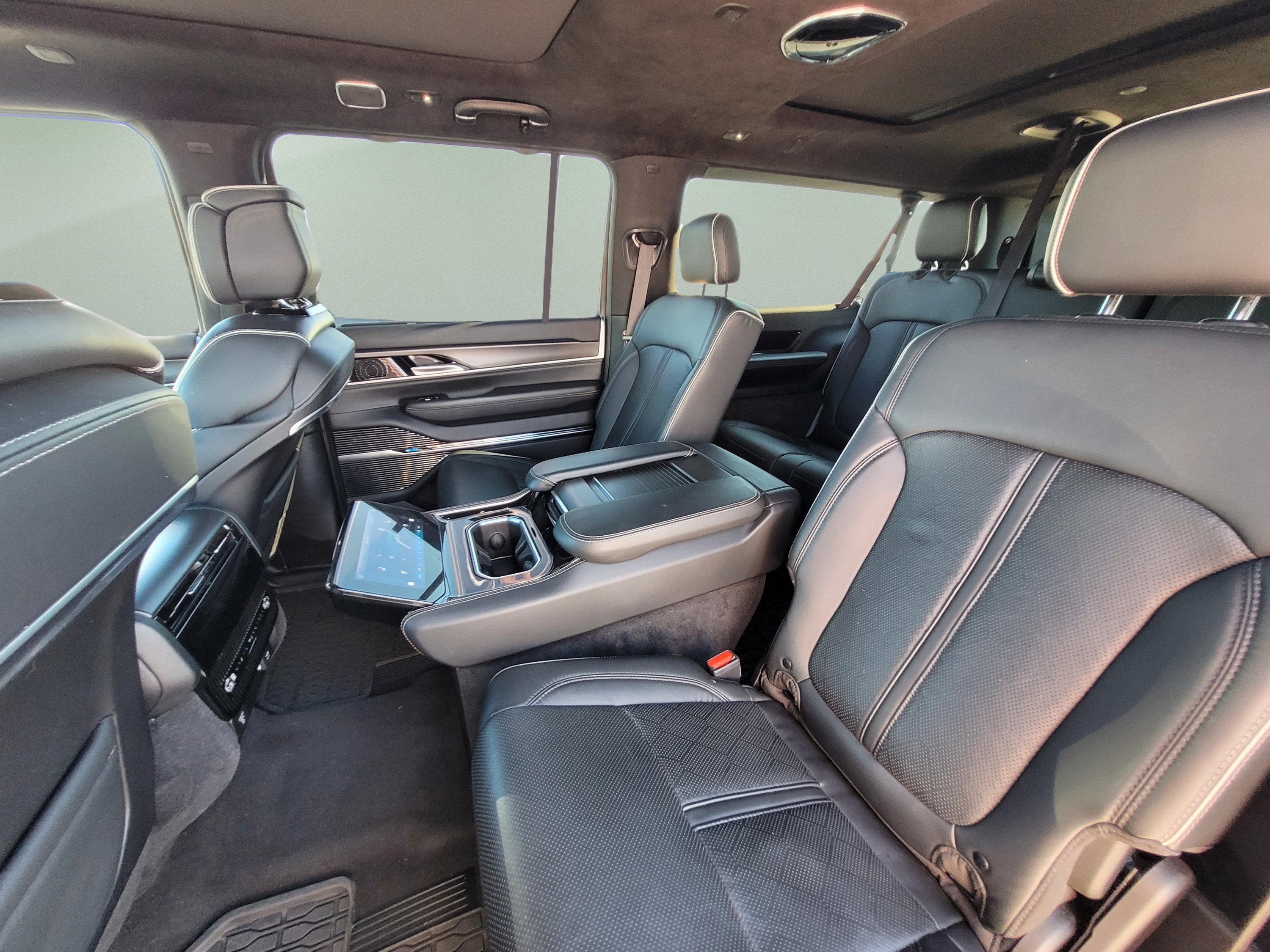 2025 Jeep Grand Wagoneer L Series II