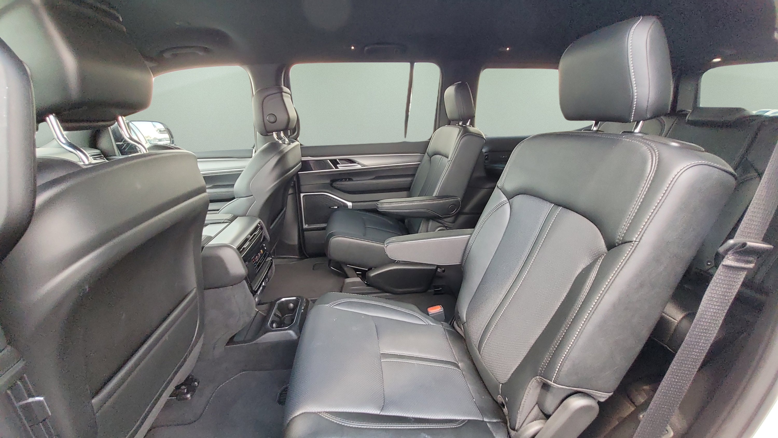 2026 Jeep Grand Wagoneer Limited Altitude