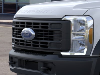 2025 Ford F-600SD XL