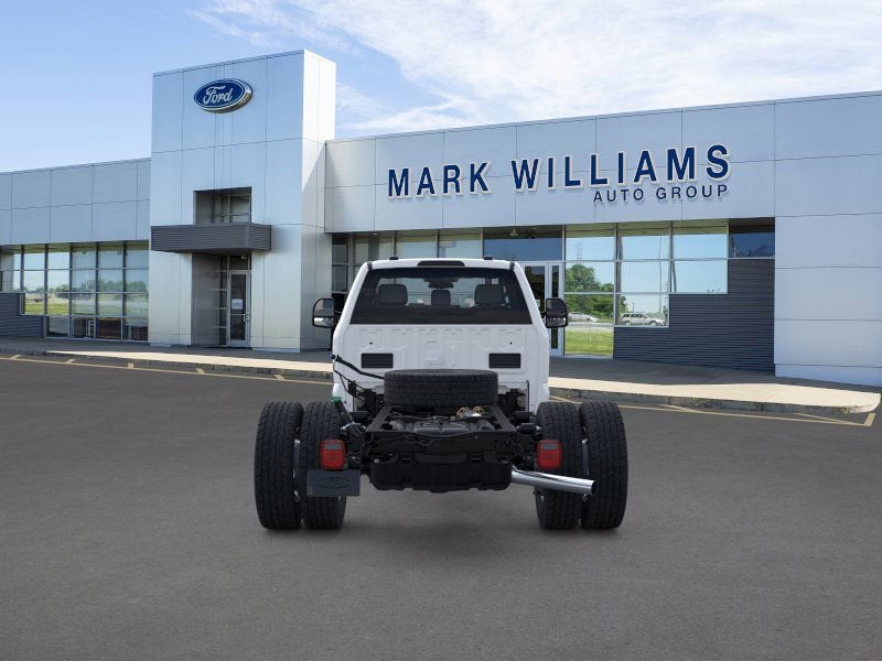 2025 Ford F-600SD XL