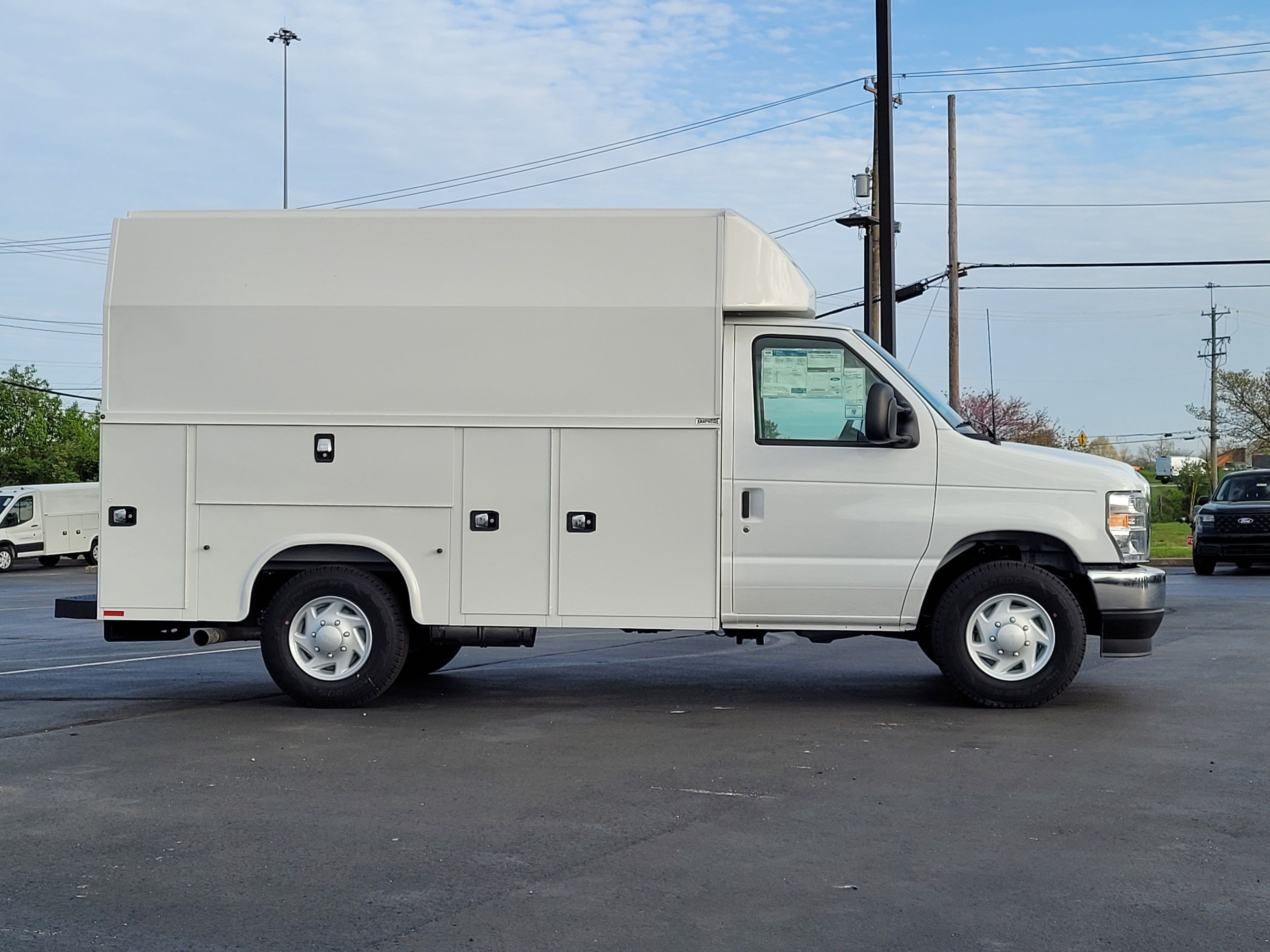 2026 Ford E-350SD Base Cutaway