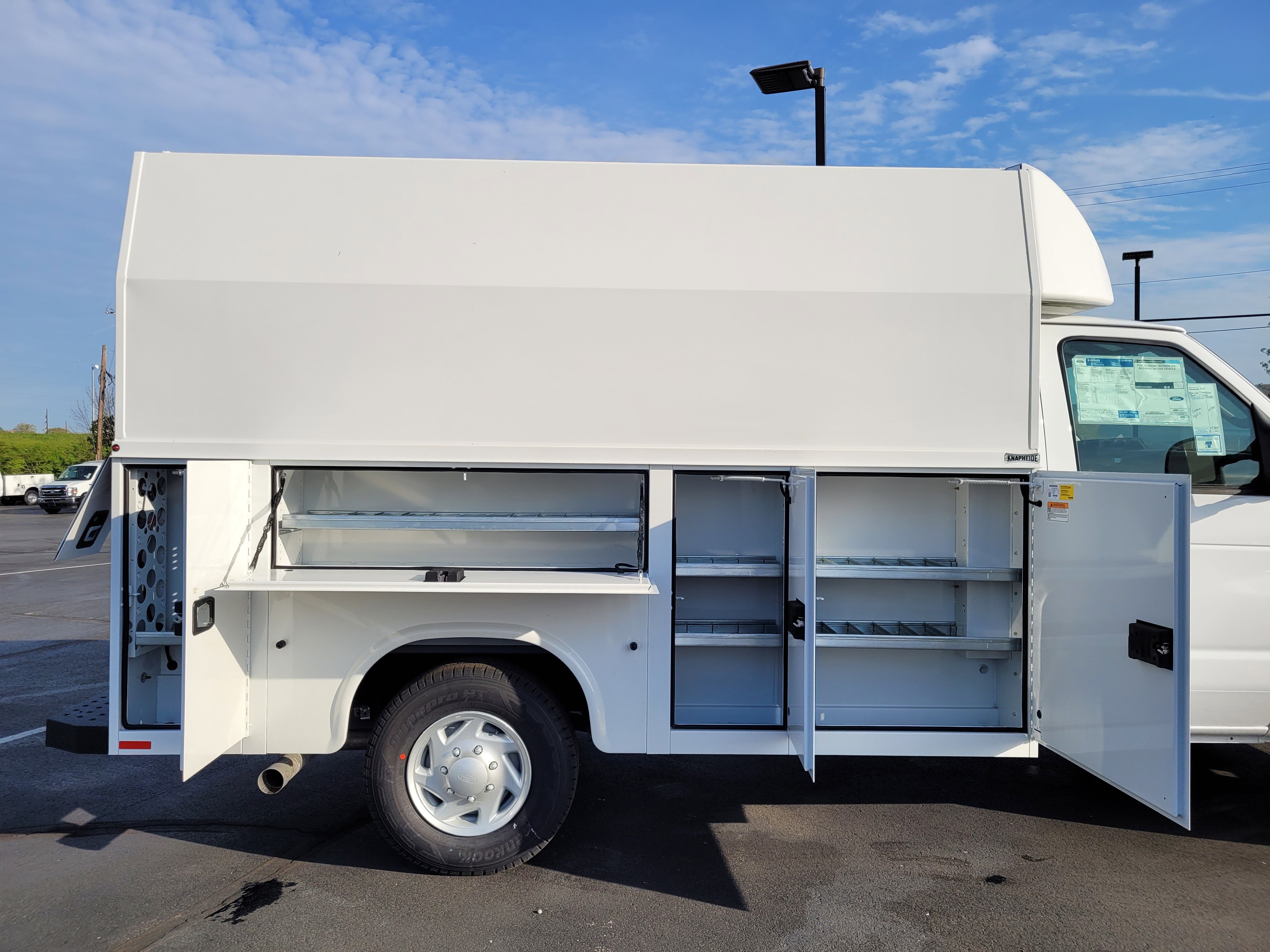 2026 Ford E-350SD Base Cutaway