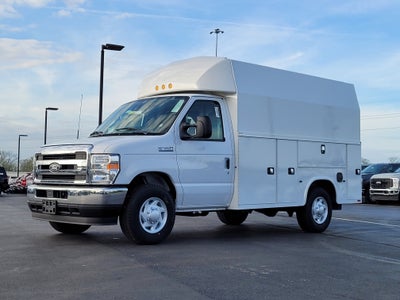 2026 Ford E-350SD Base Cutaway