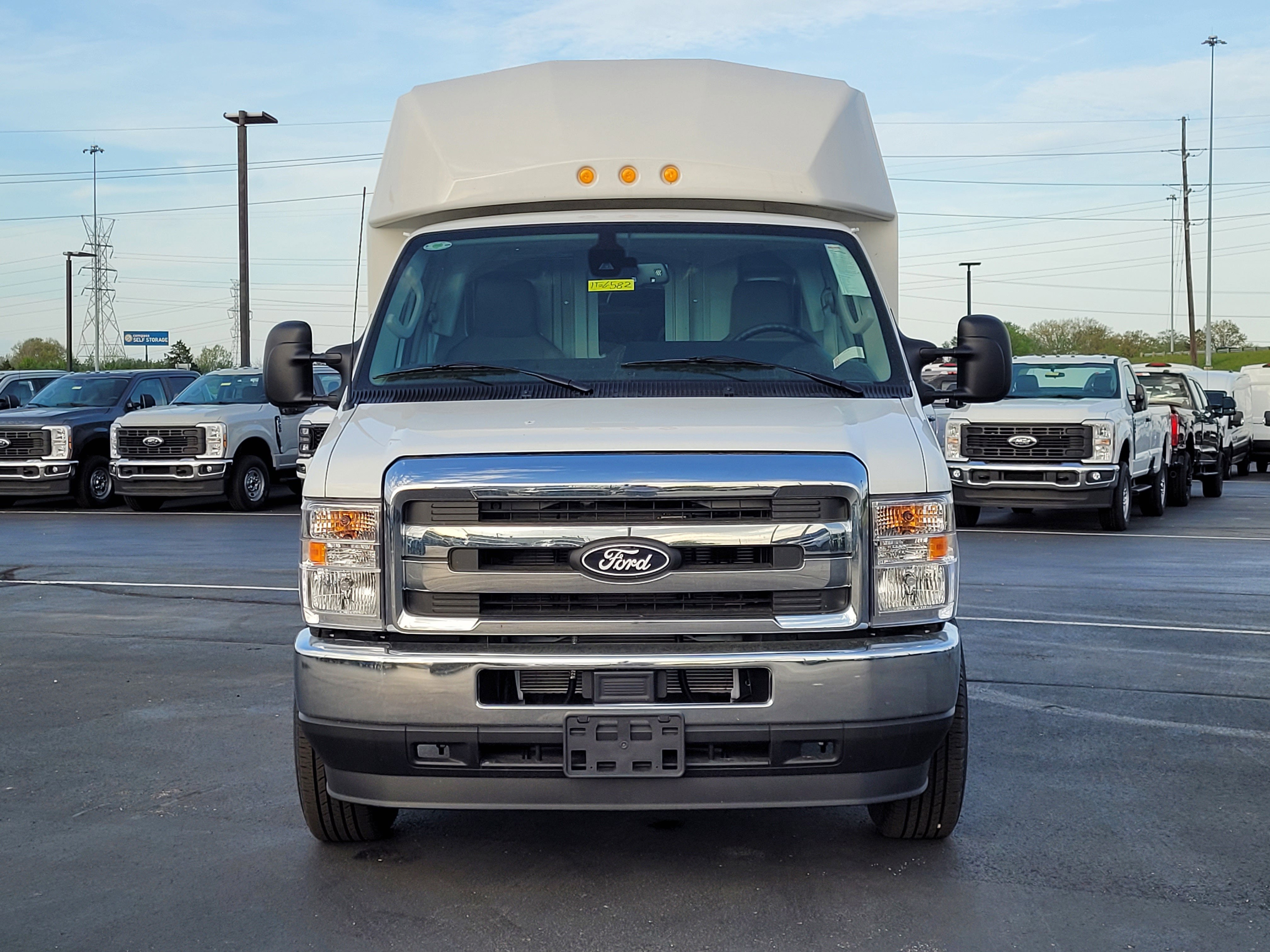 2026 Ford E-350SD Base Cutaway