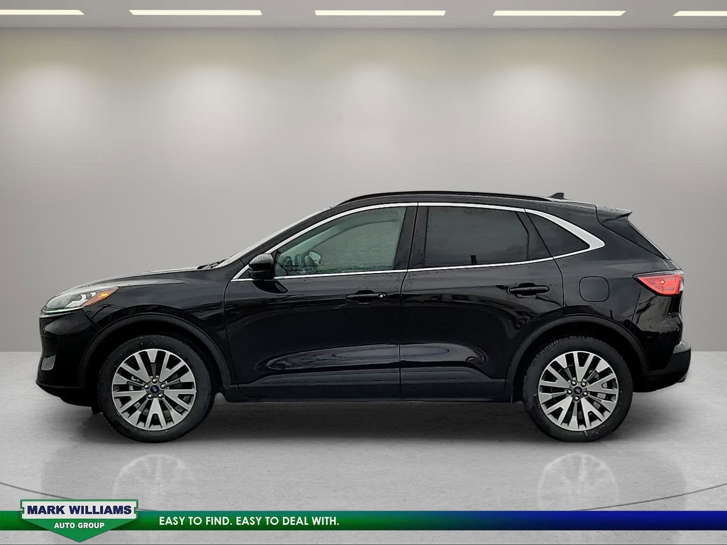 2022 Ford Escape Hybrid Titanium