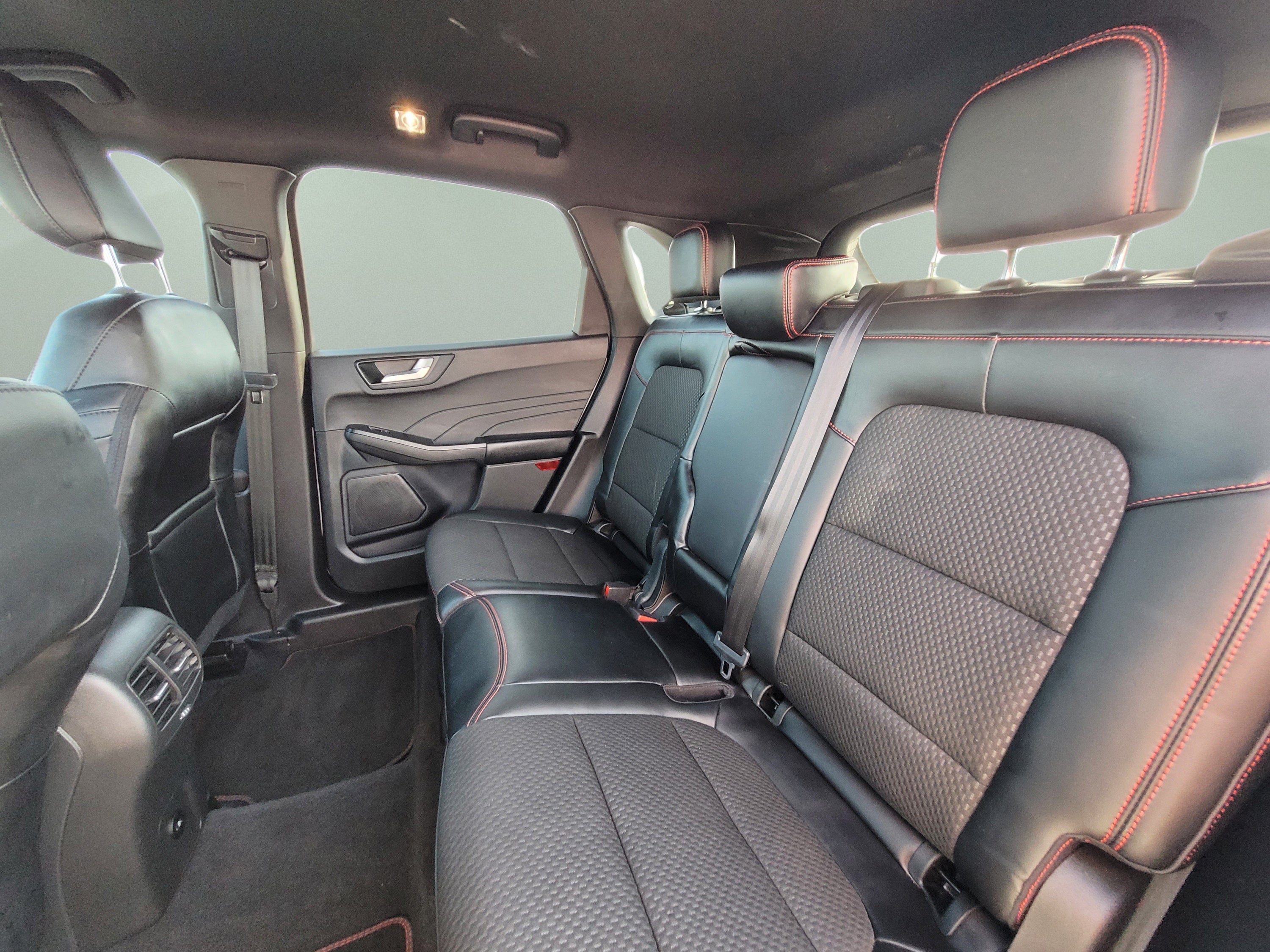 2023 Ford Escape Hybrid ST-Line Select