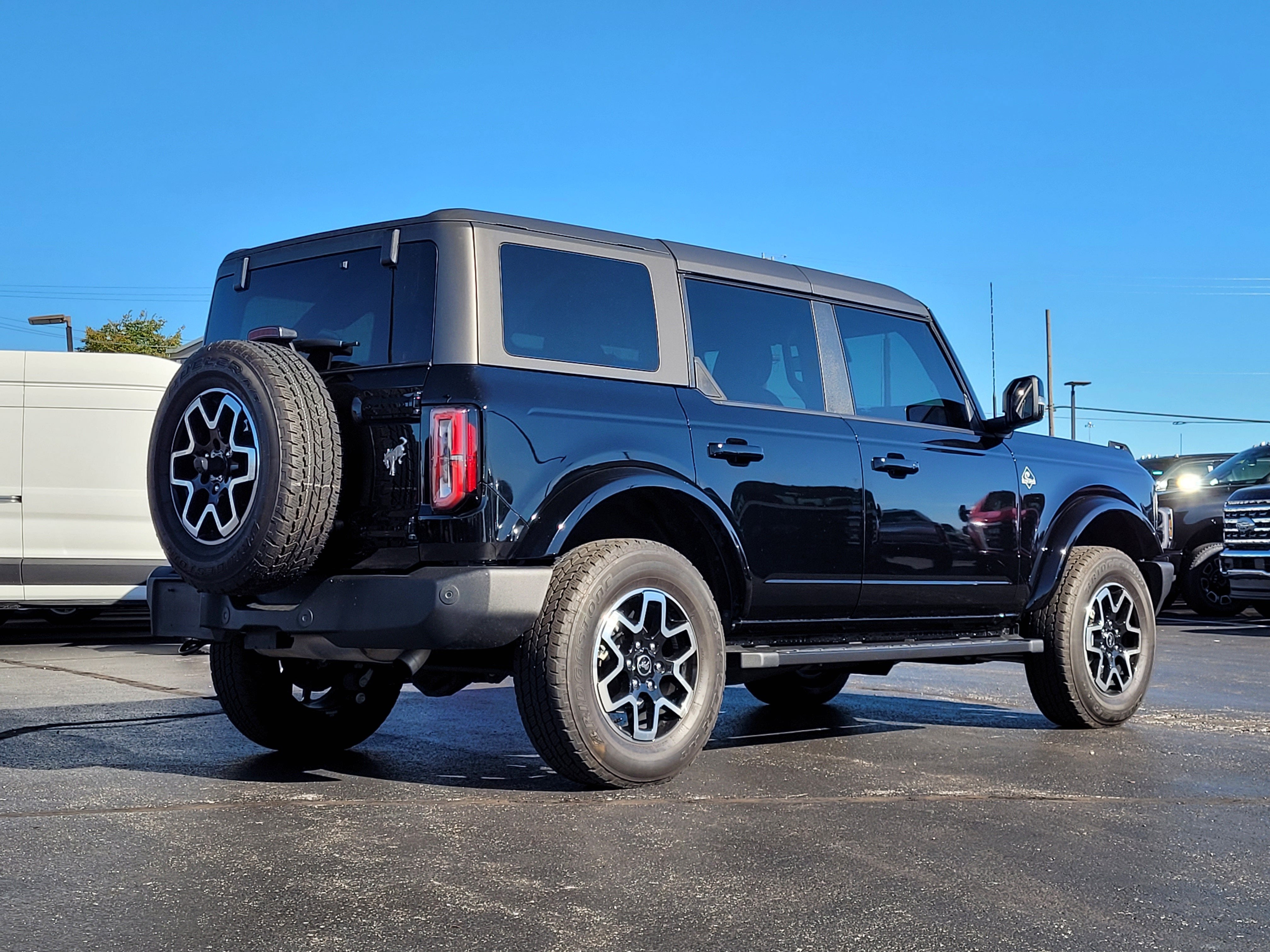 2024 Ford Bronco Outer Banks