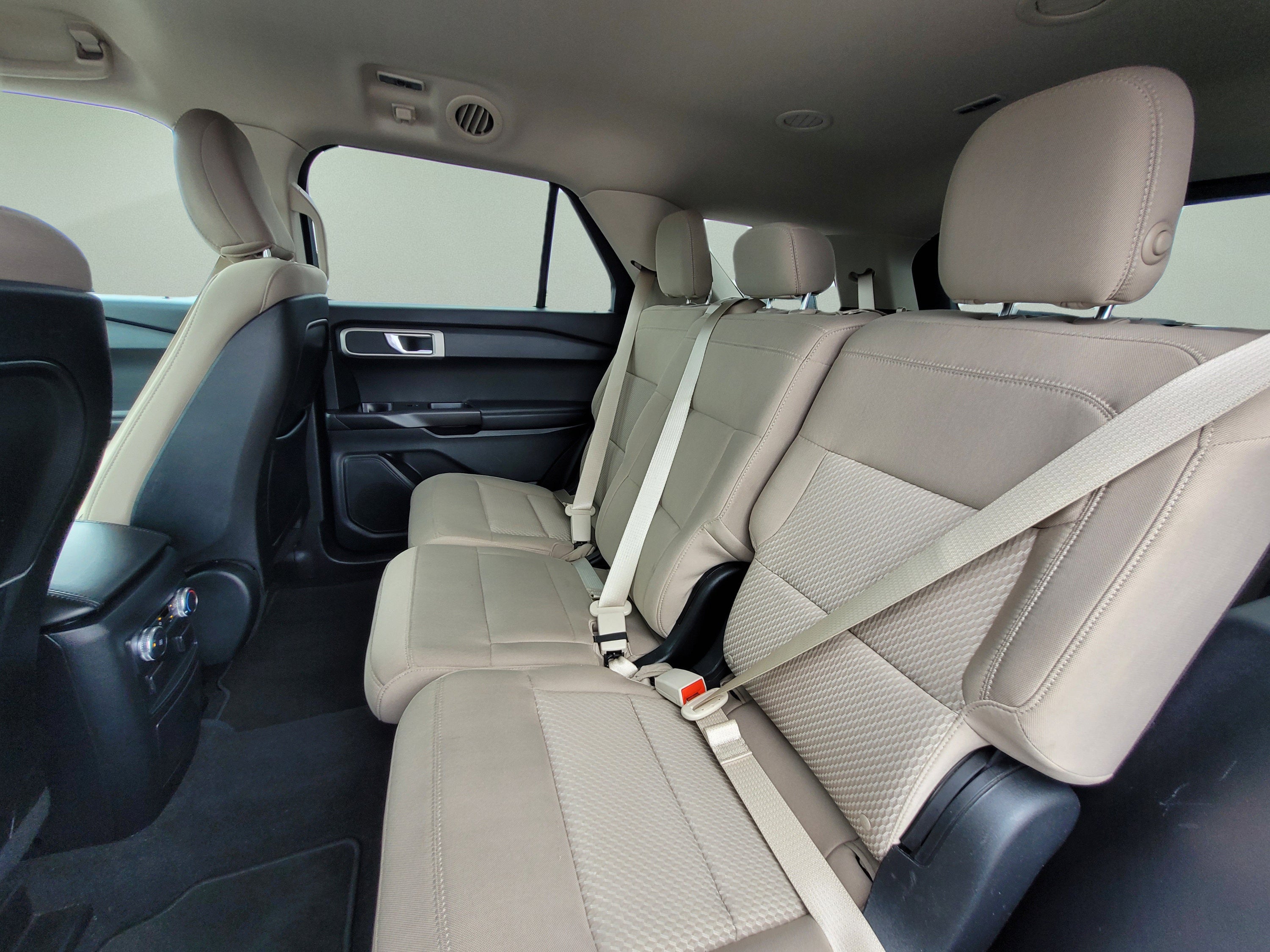 2020 Ford Explorer Base
