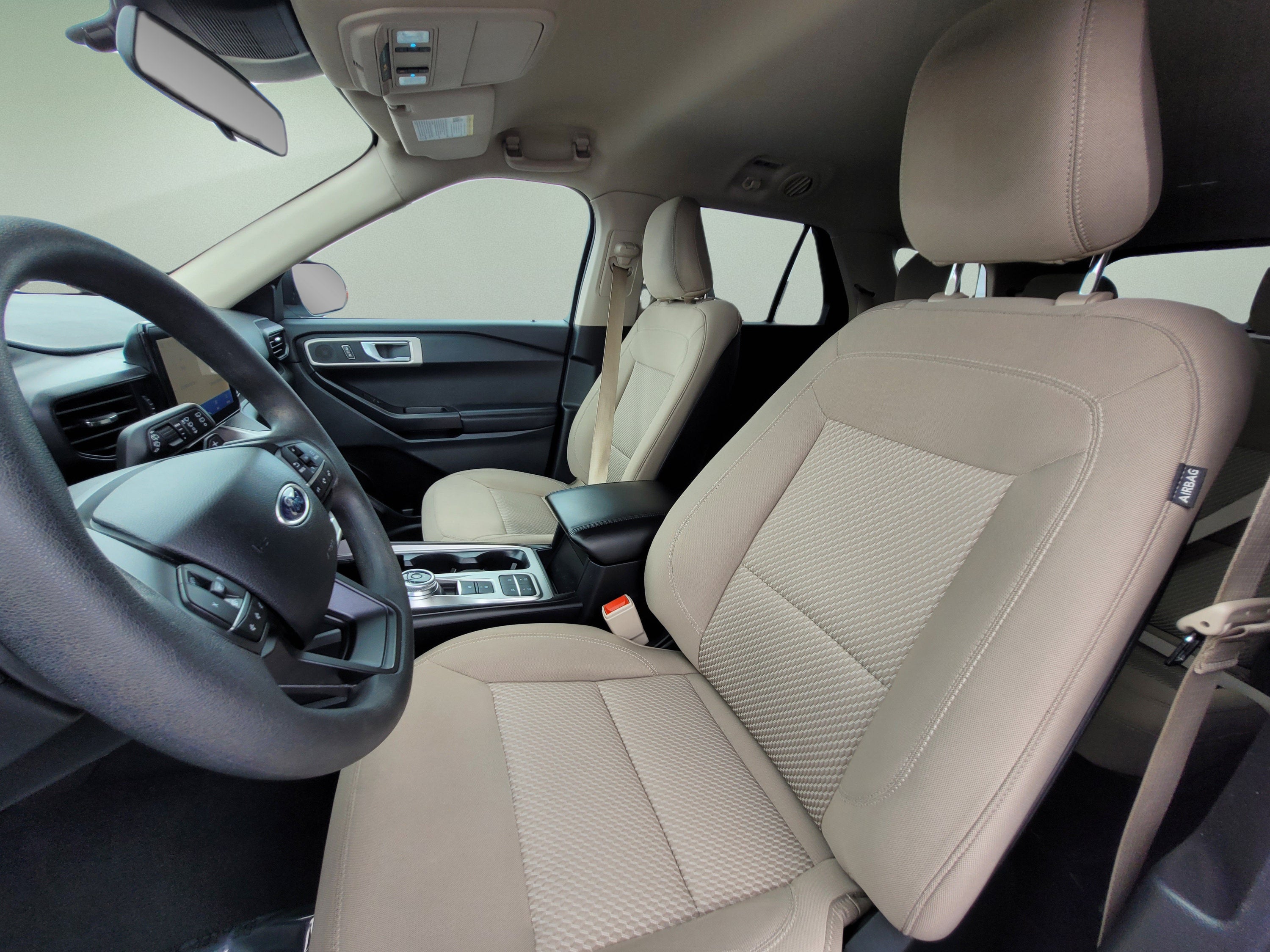2020 Ford Explorer Base