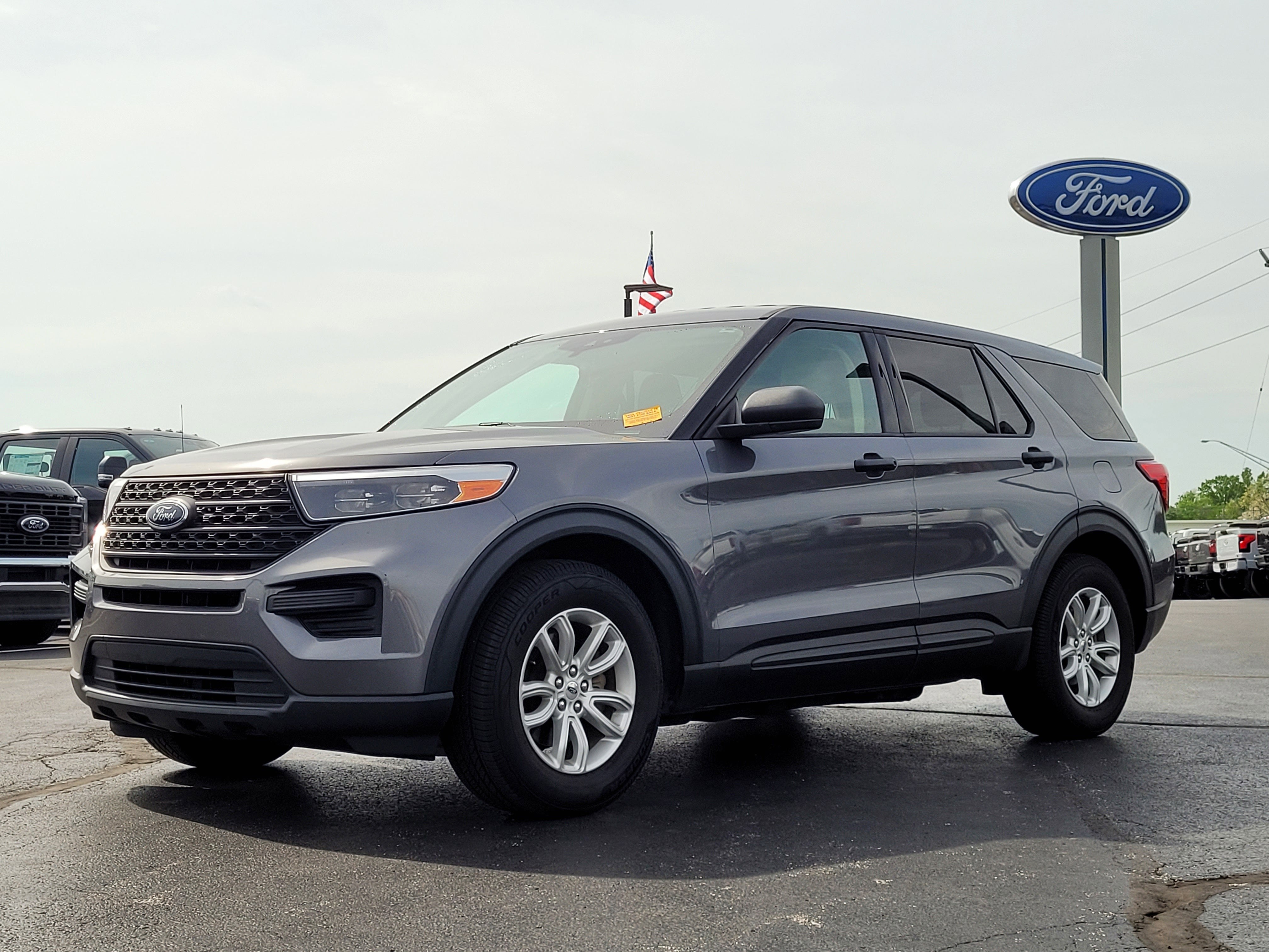 2021 Ford Explorer Base