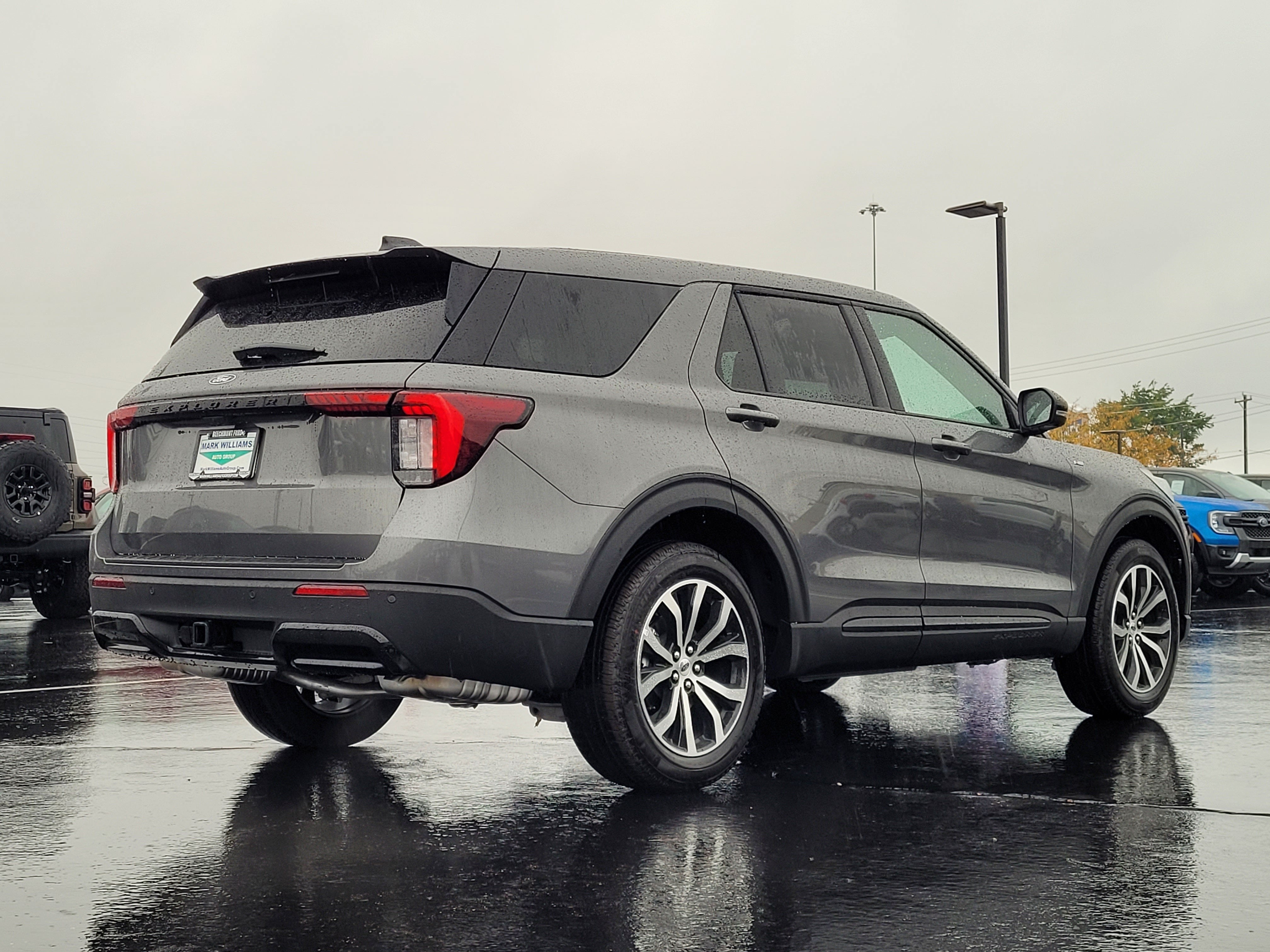 2027 Ford Explorer ST-Line