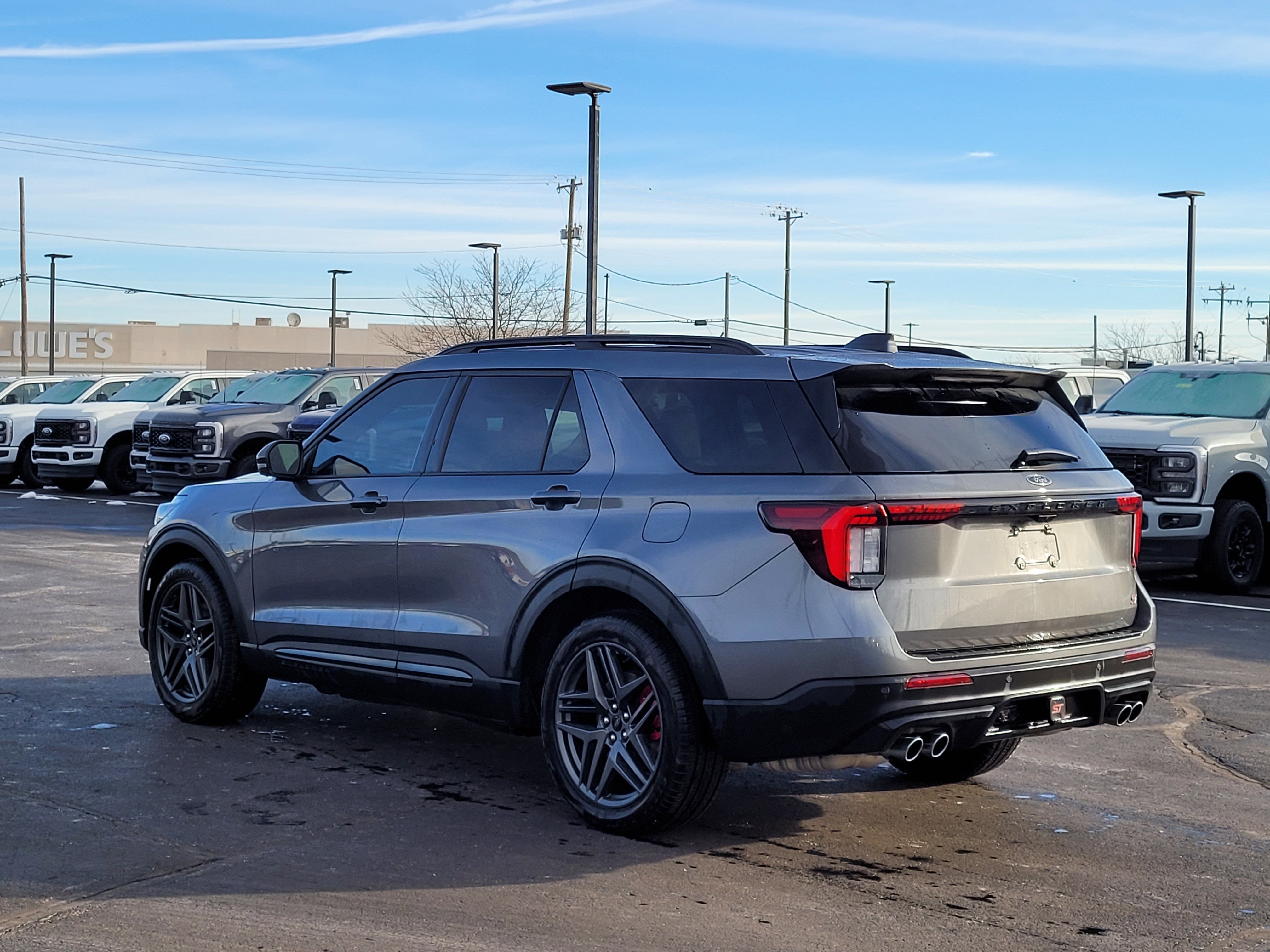 2025 Ford Explorer ST