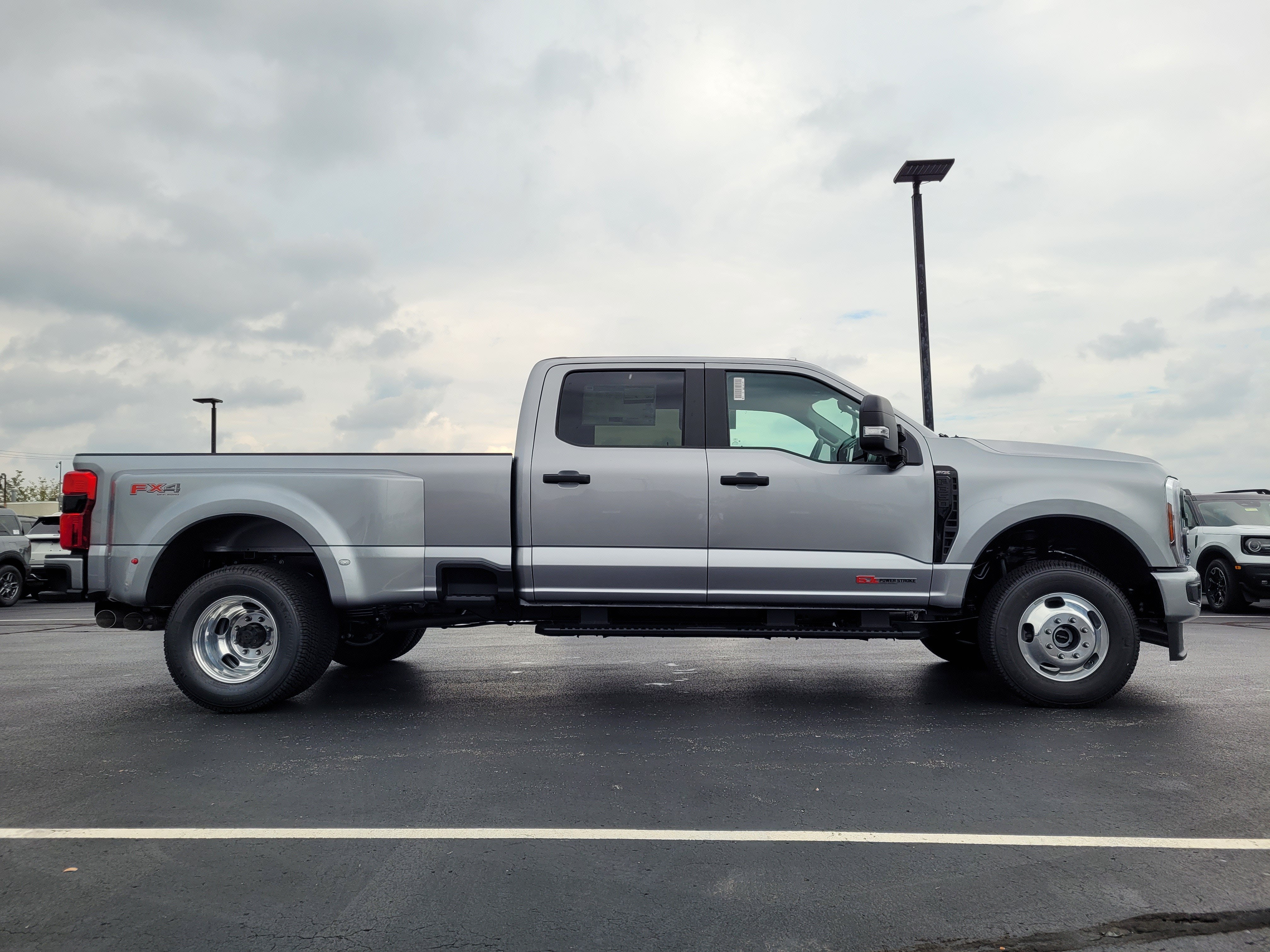 2027 Ford F-350SD XL DRW