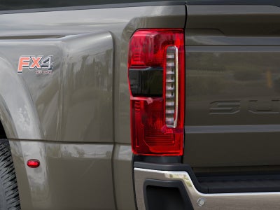 2027 Ford F-350SD Lariat DRW