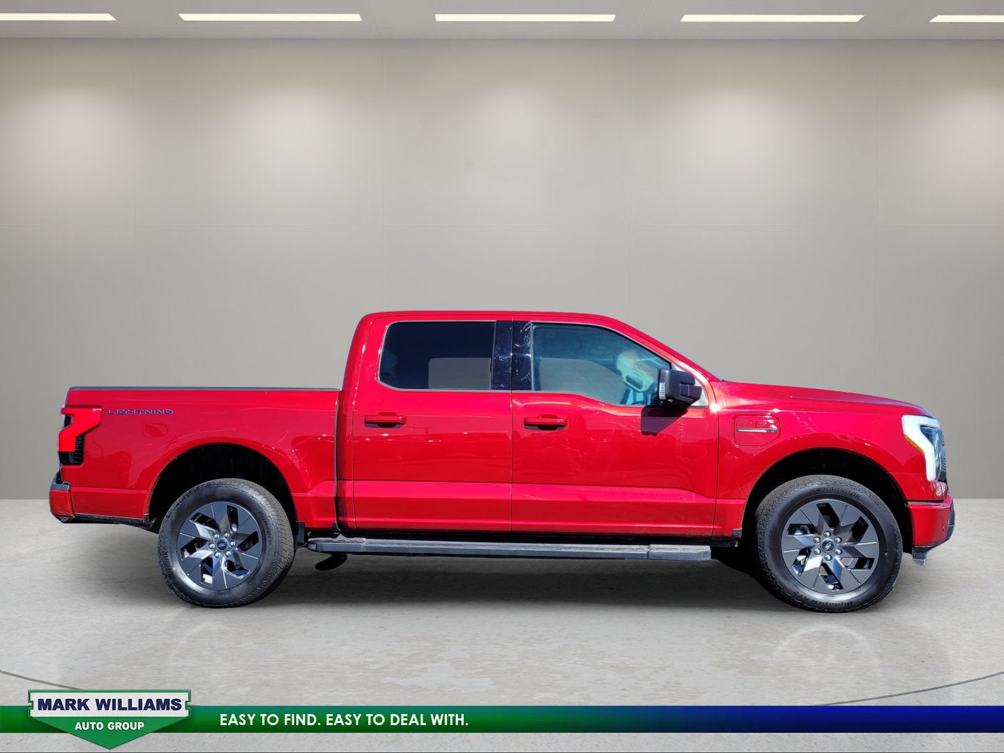 2023 Ford F-150 Lightning XLT
