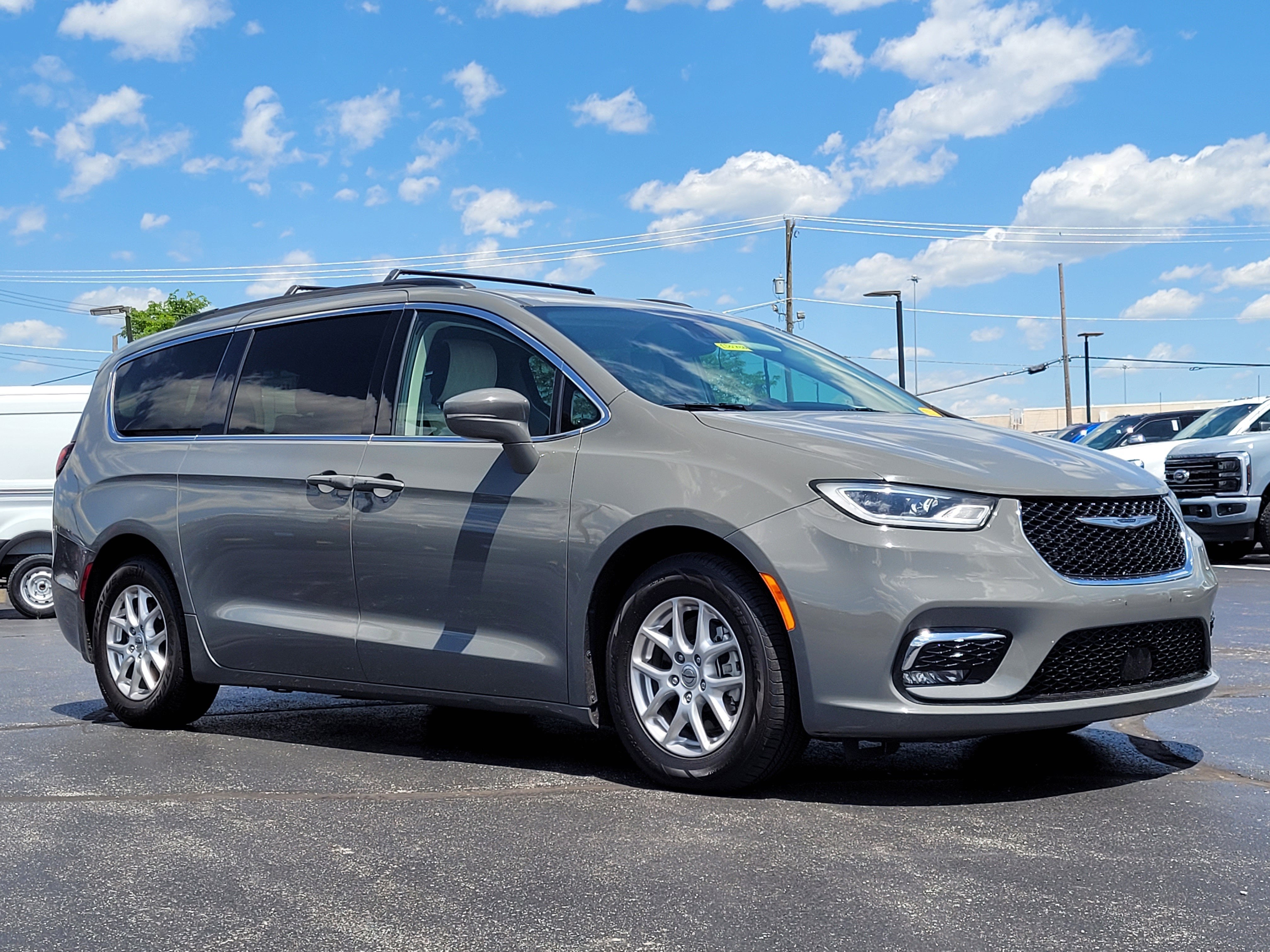 2022 Chrysler Pacifica Touring L