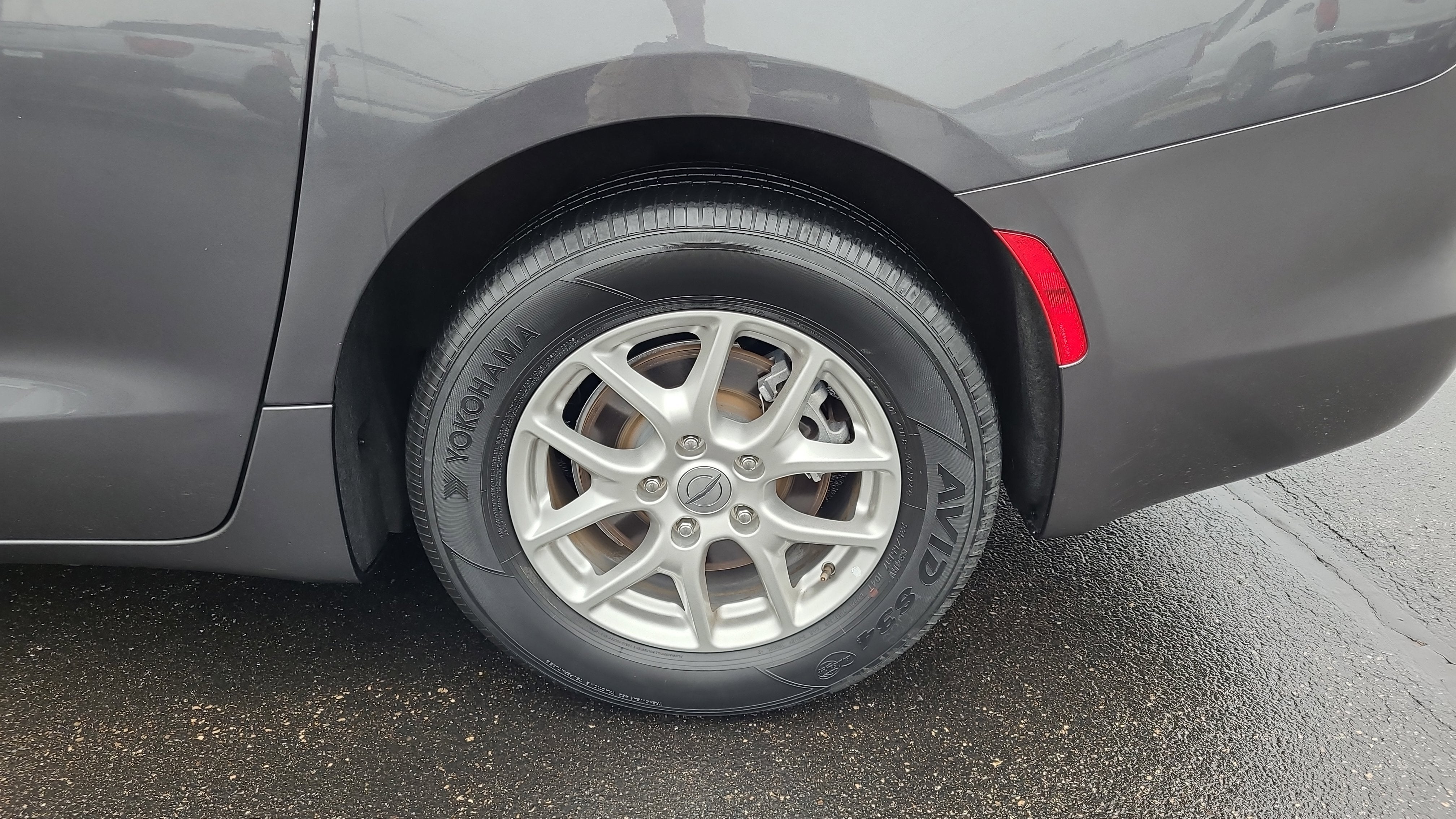 2023 Chrysler Voyager LX