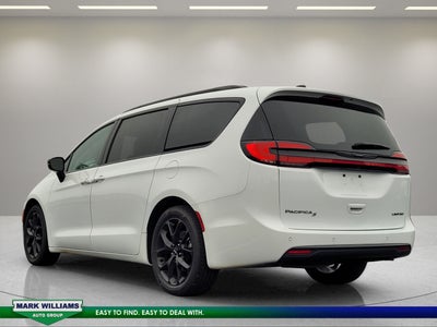 2025 Chrysler Pacifica Limited