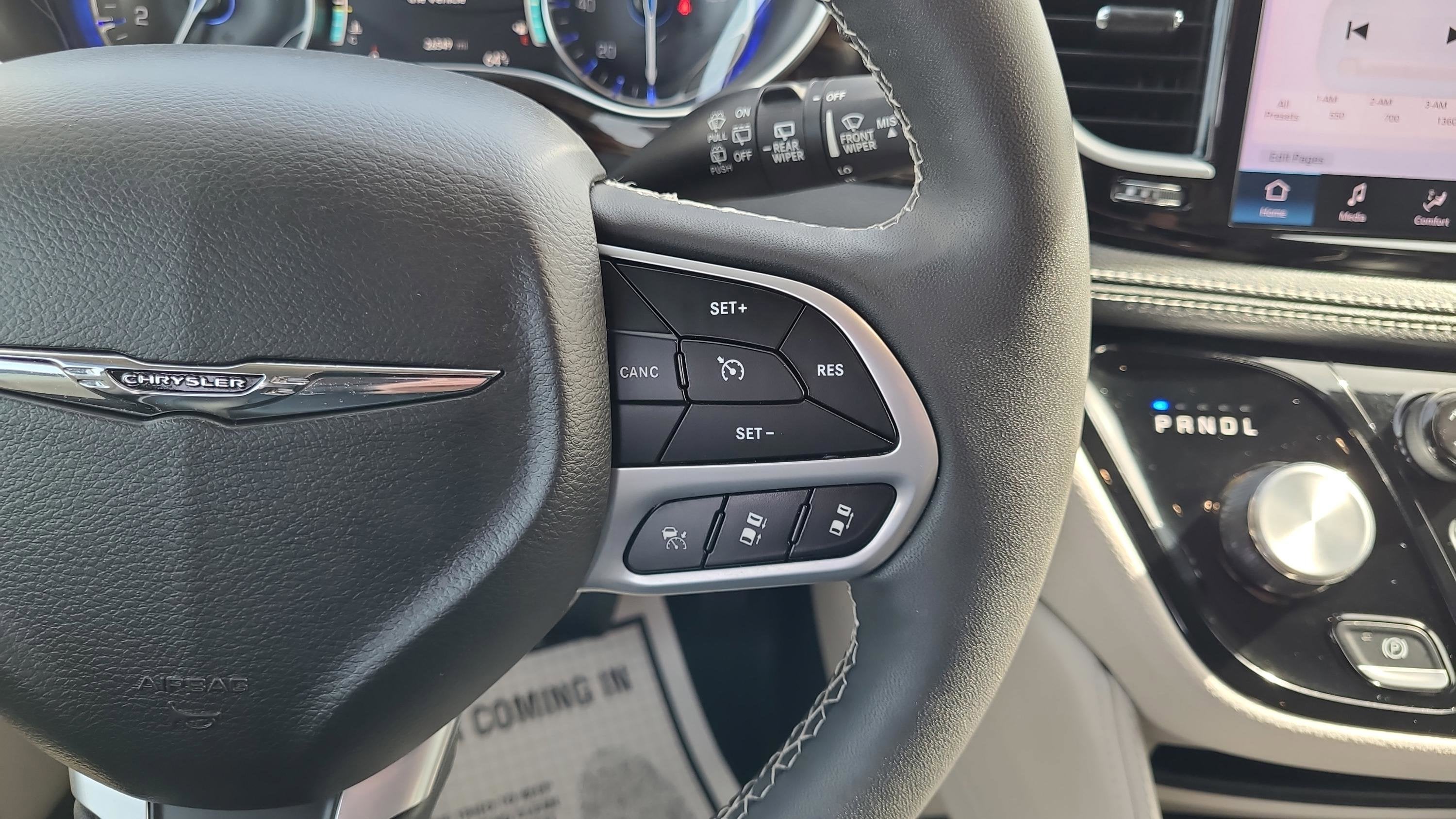 2023 Chrysler Pacifica Limited