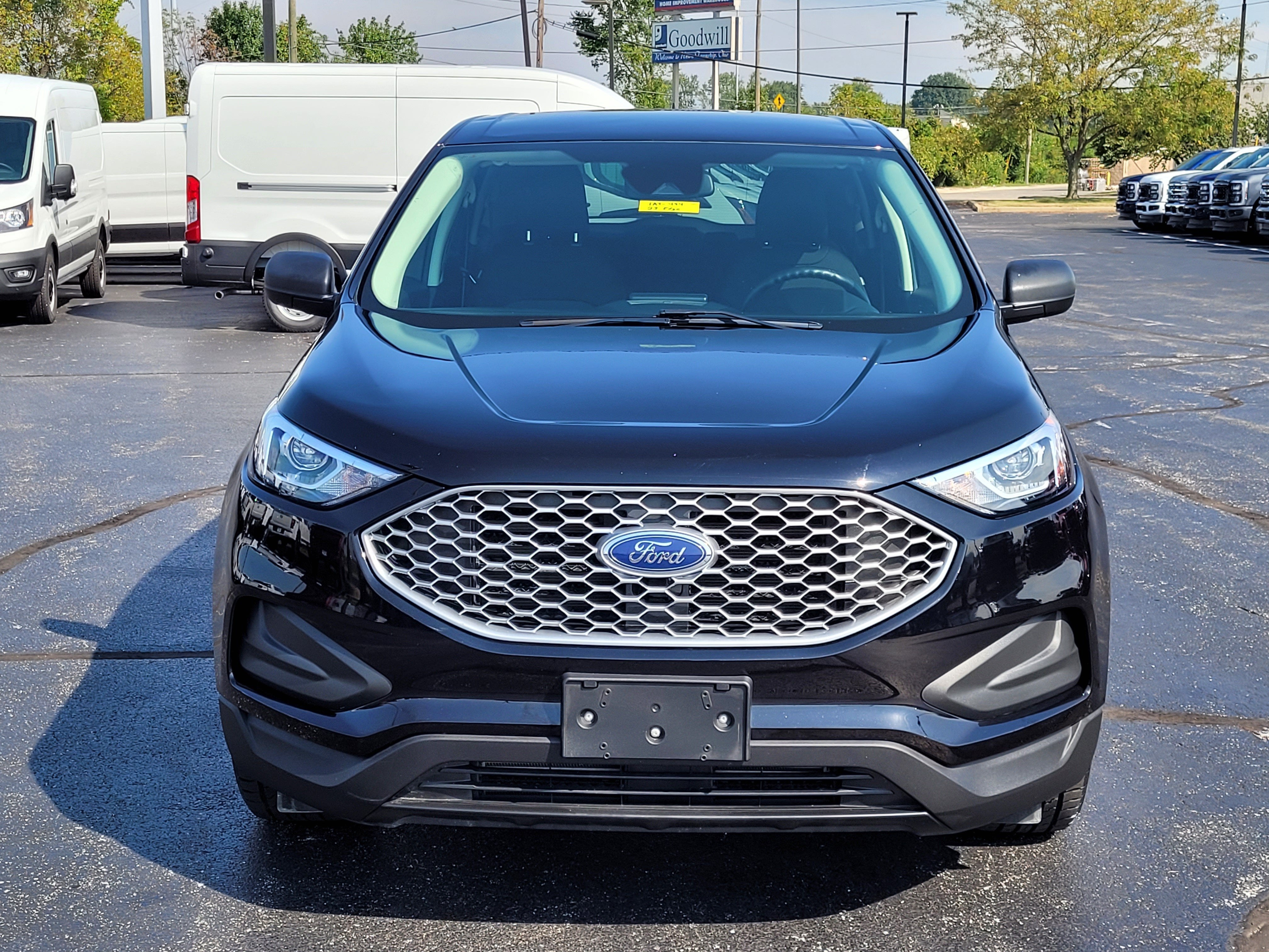 2023 Ford Edge SE