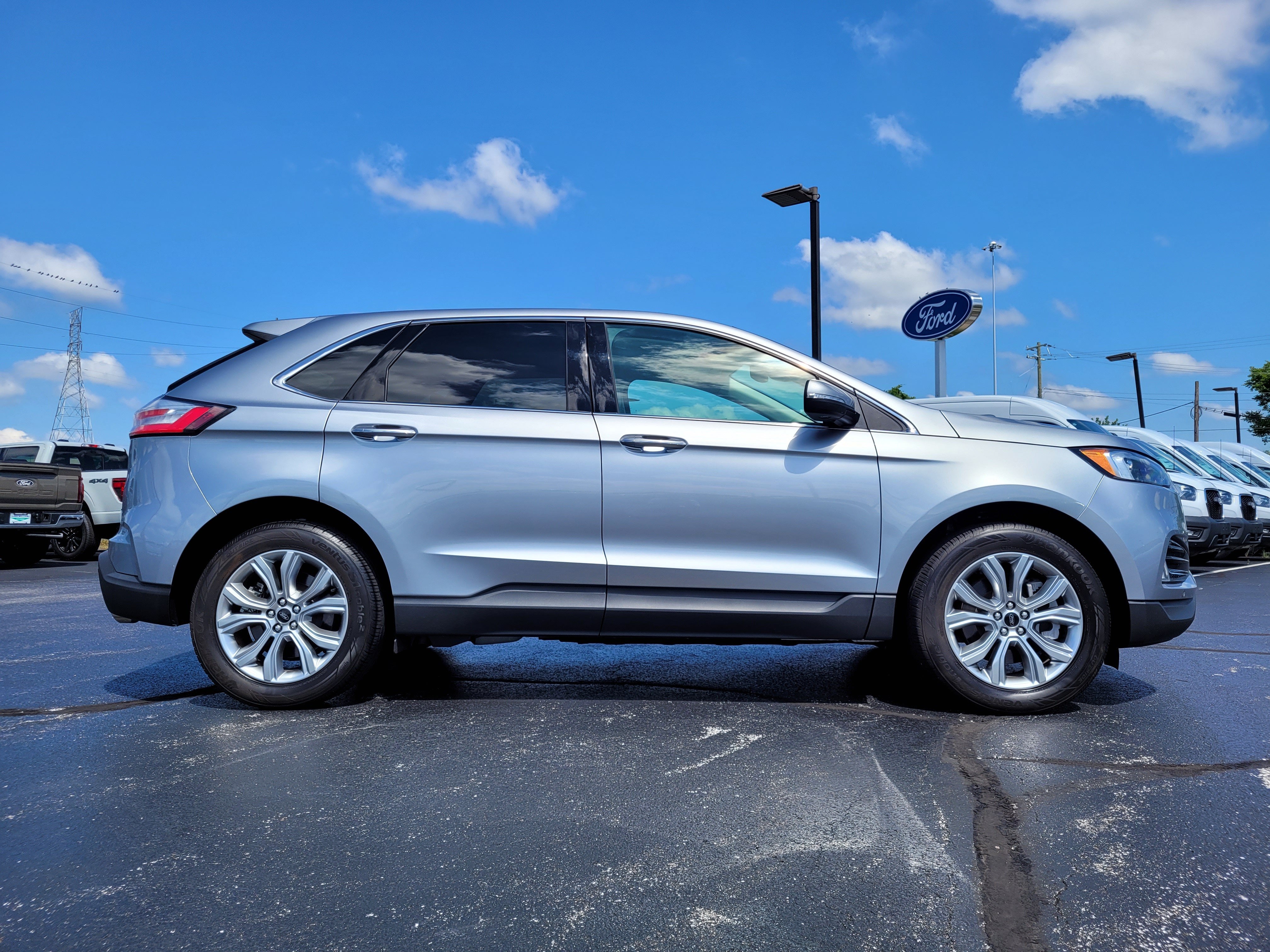 2024 Ford Edge Titanium