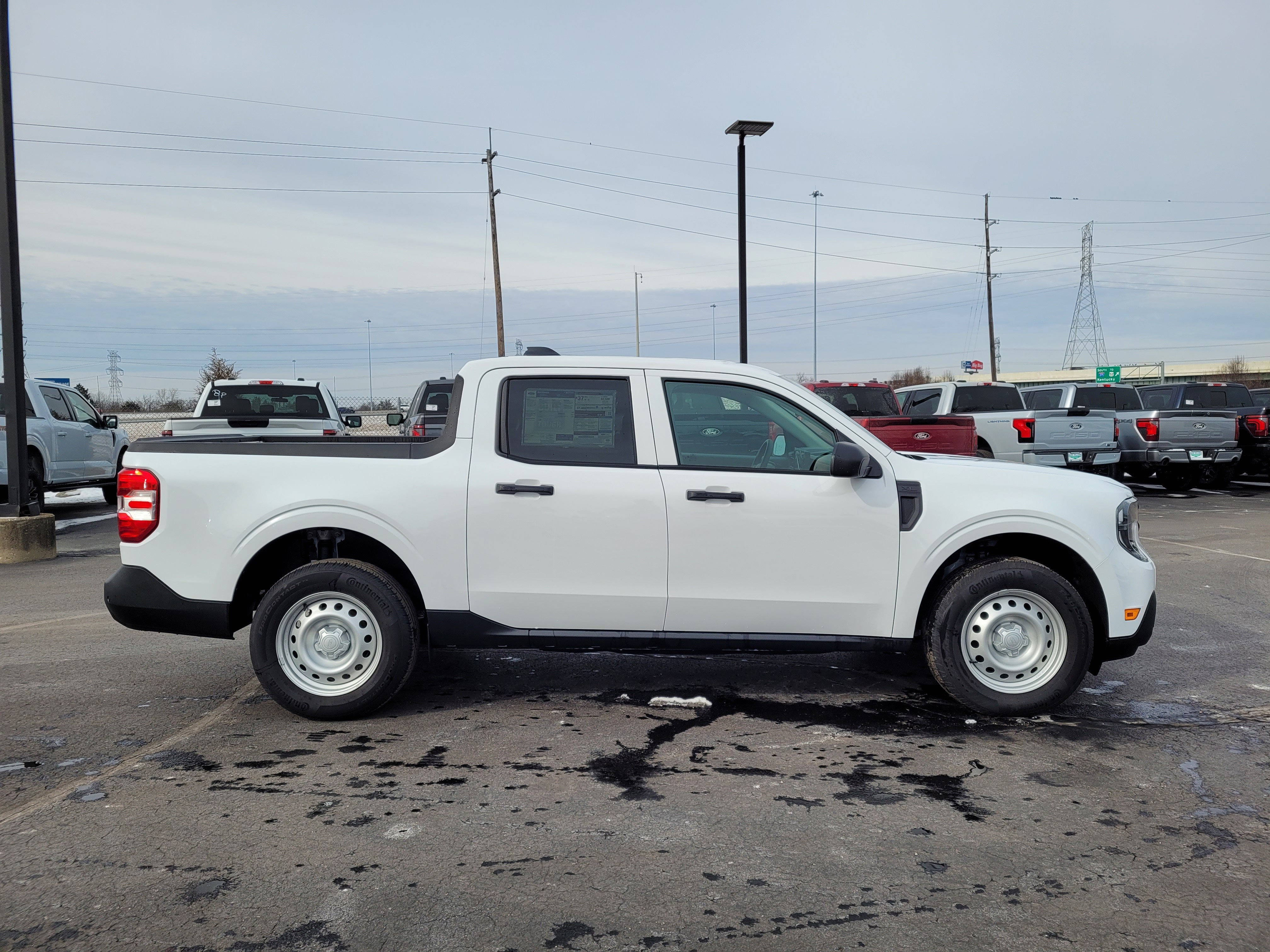 2025 Ford Maverick XL