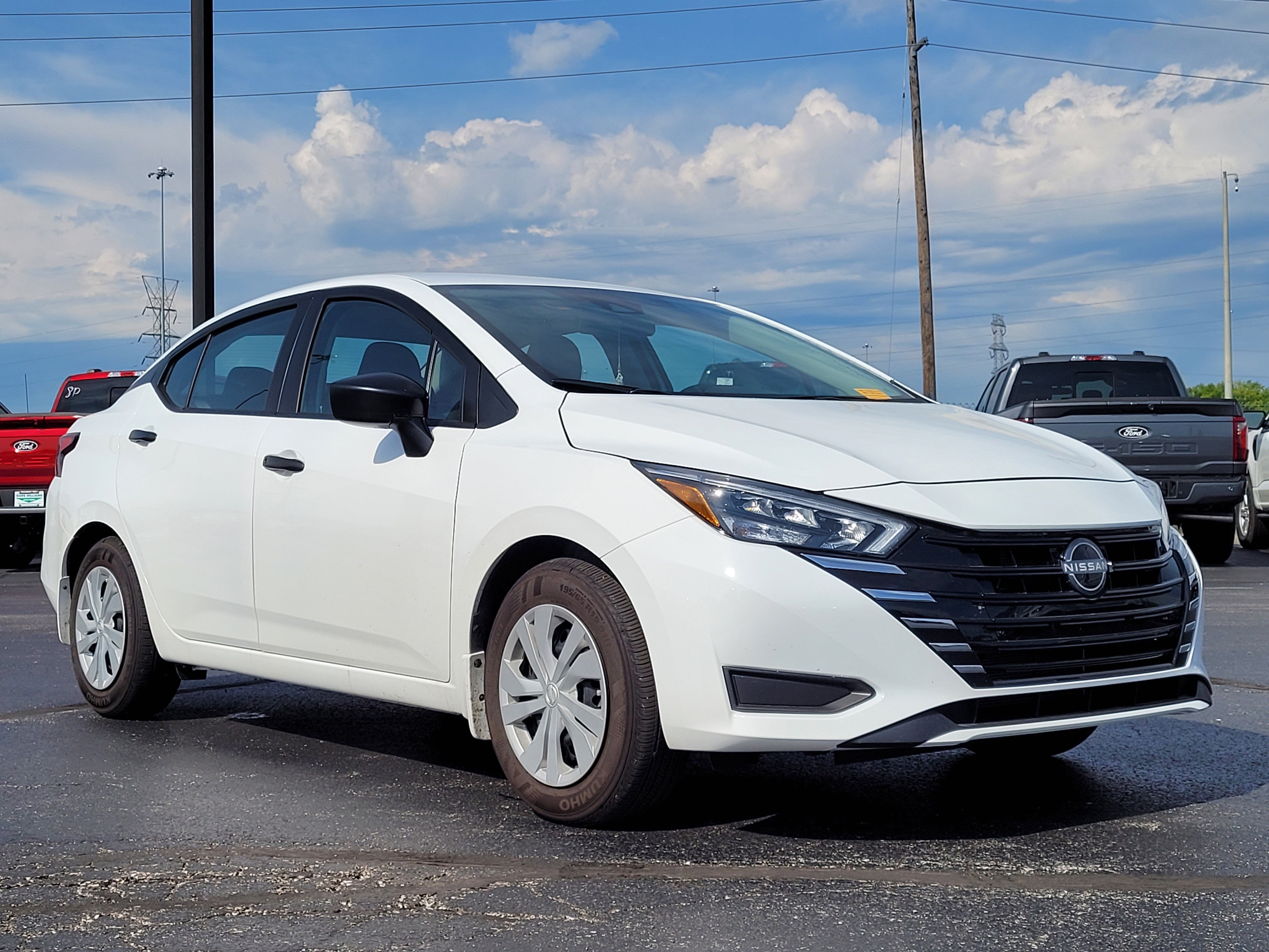 2025 Nissan Versa 1.6 S