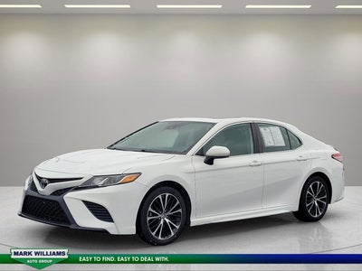 2019 Toyota Camry SE