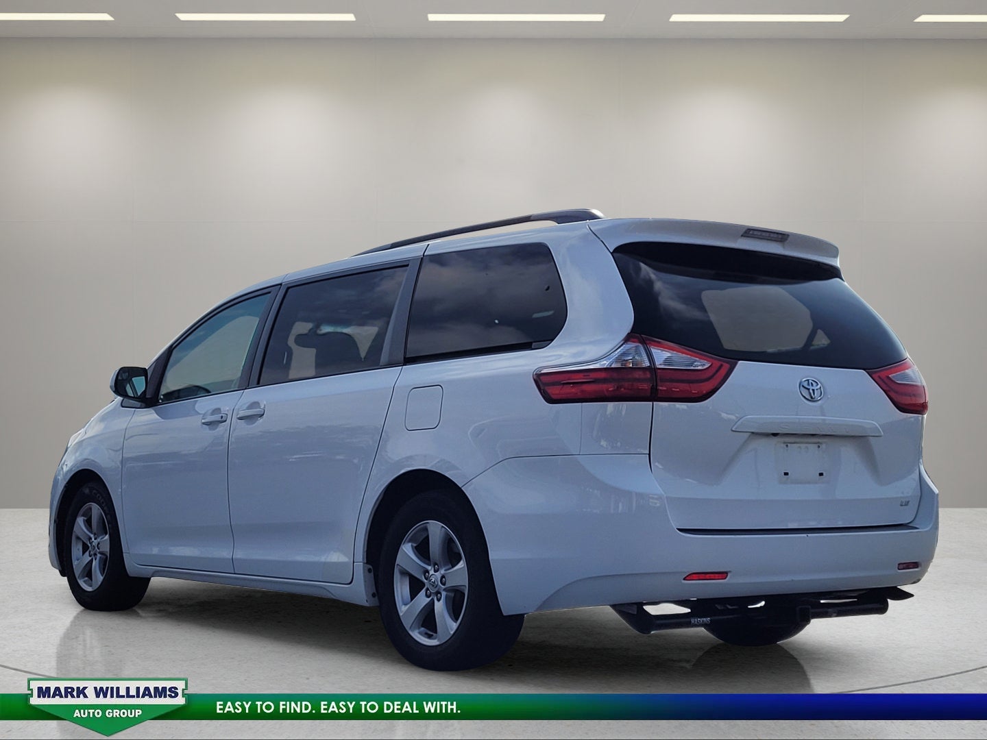 2016 Toyota Sienna LE 8 Passenger