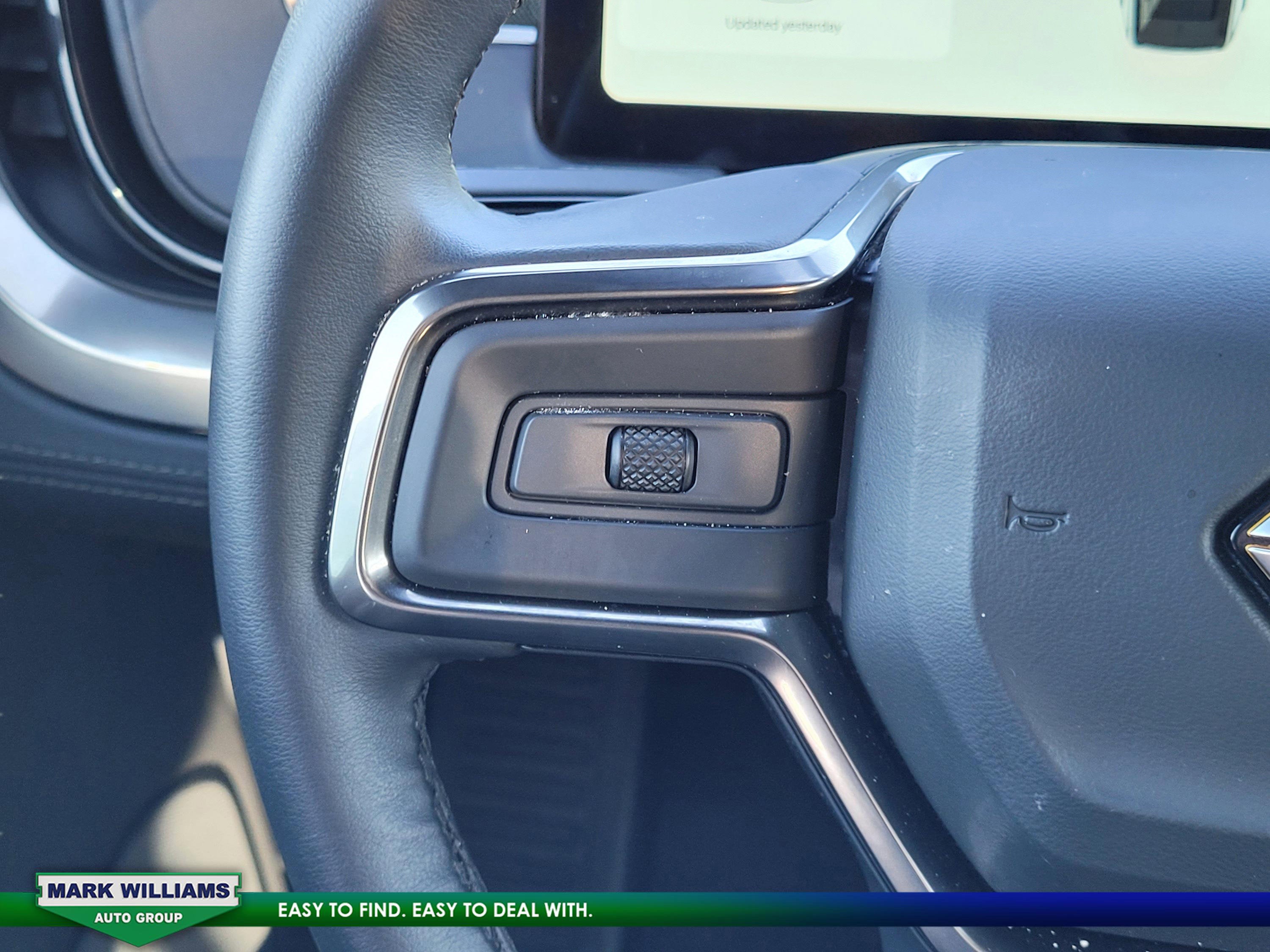 2025 Rivian R1S Adventure