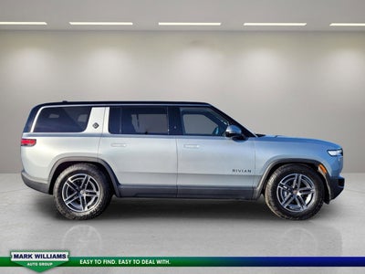 2025 Rivian R1S Adventure
