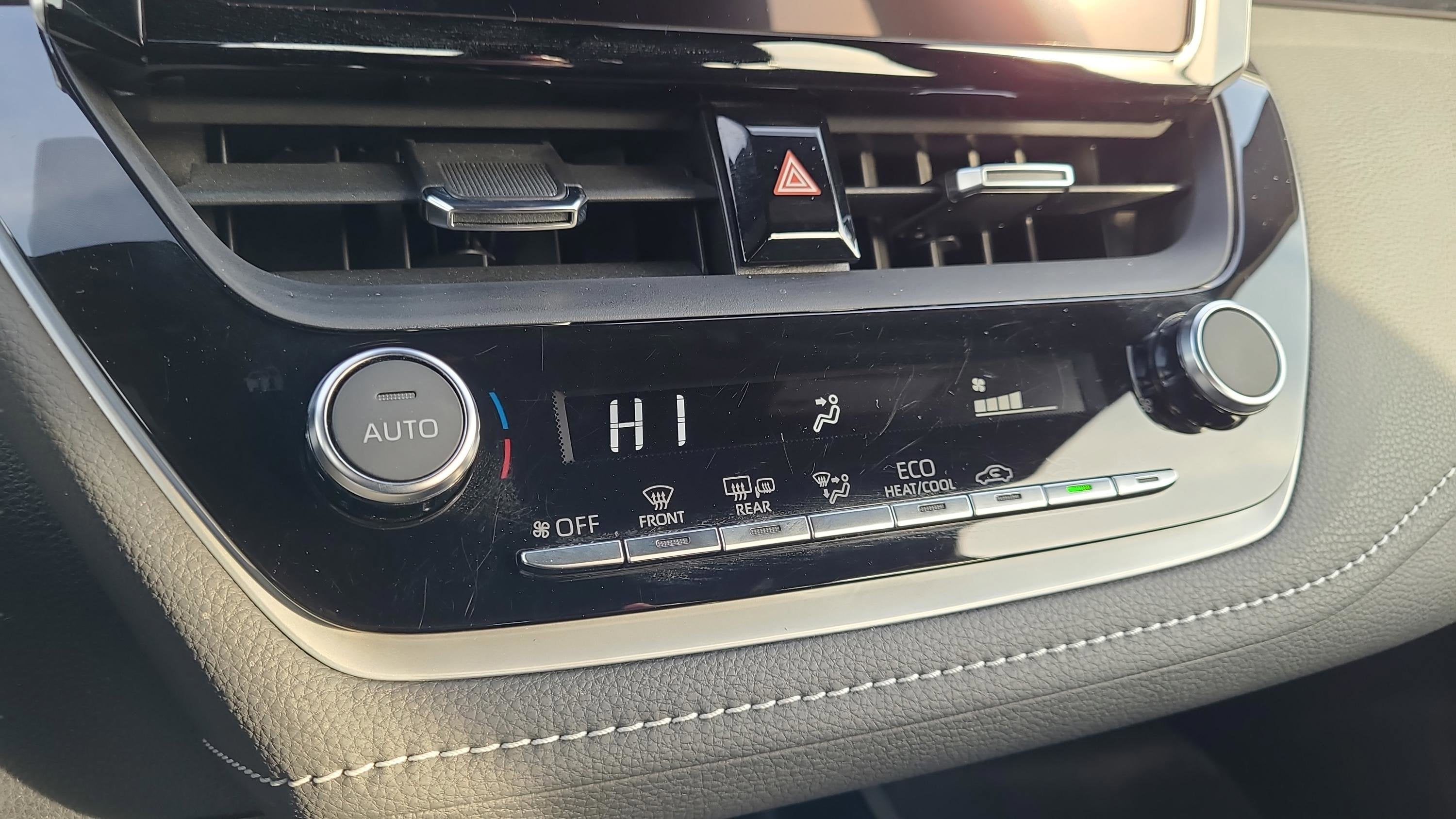 2024 Toyota Corolla Hatchback SE