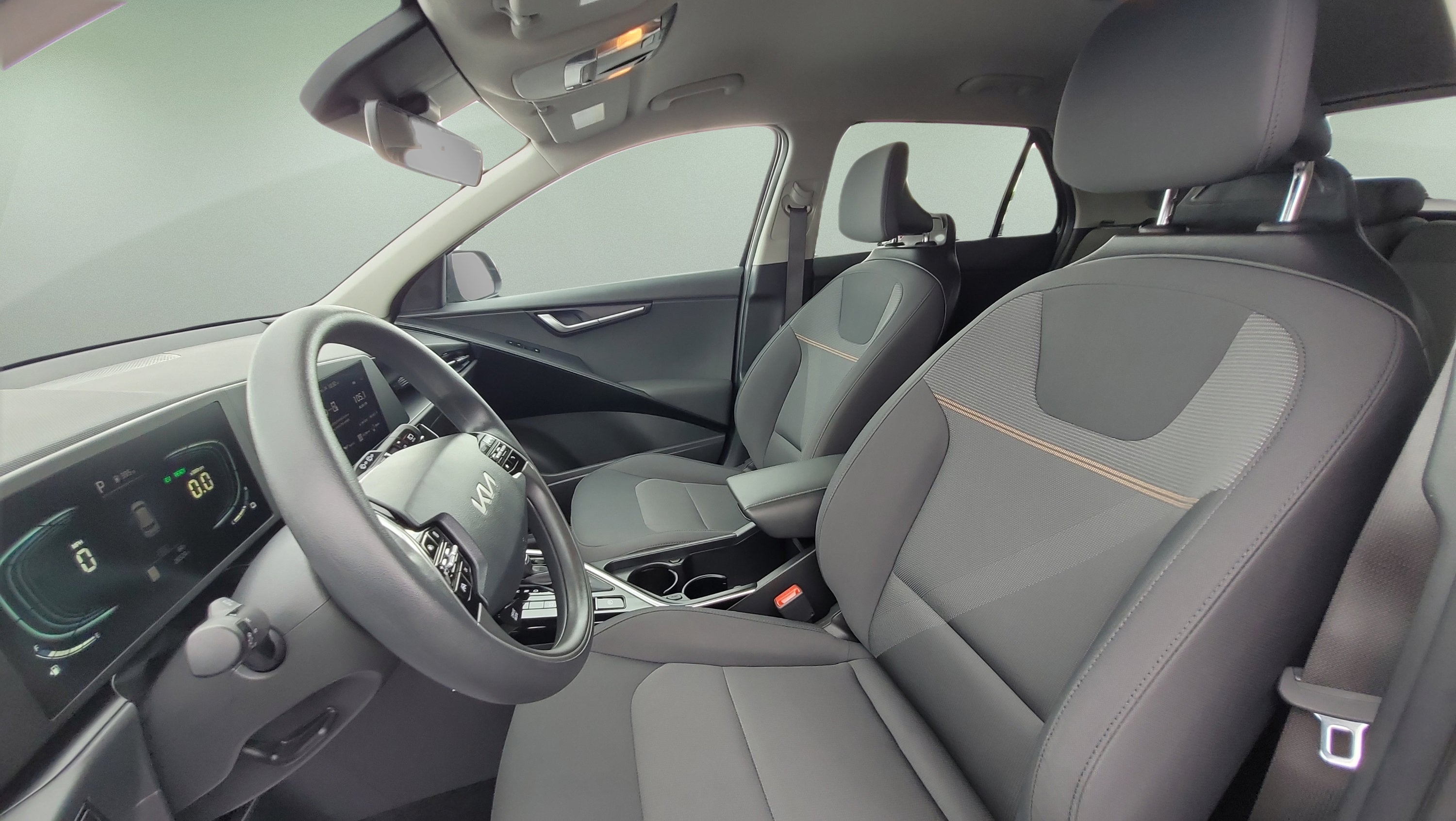 2025 Kia Niro LX
