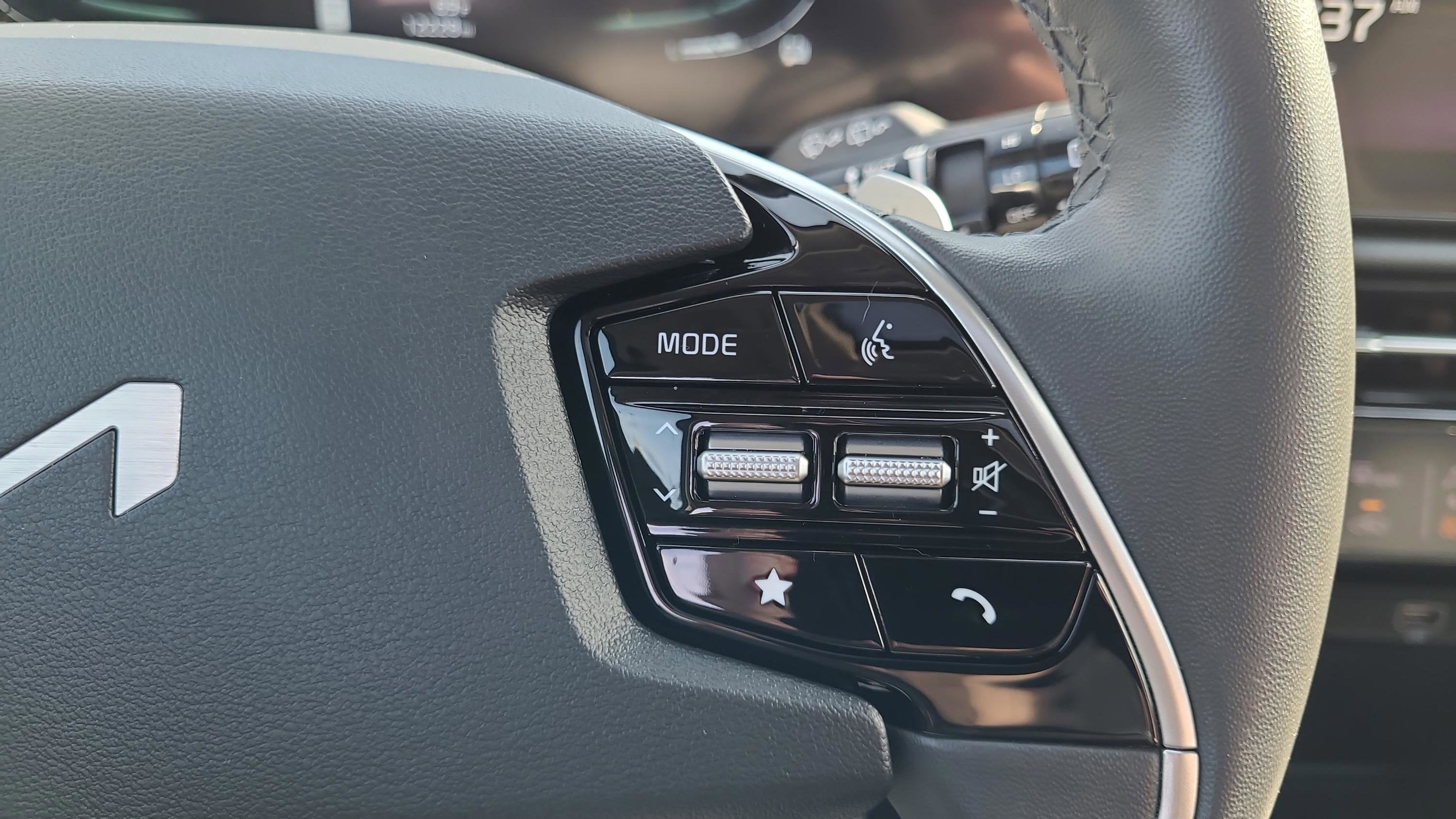 2023 Kia Niro EX Touring