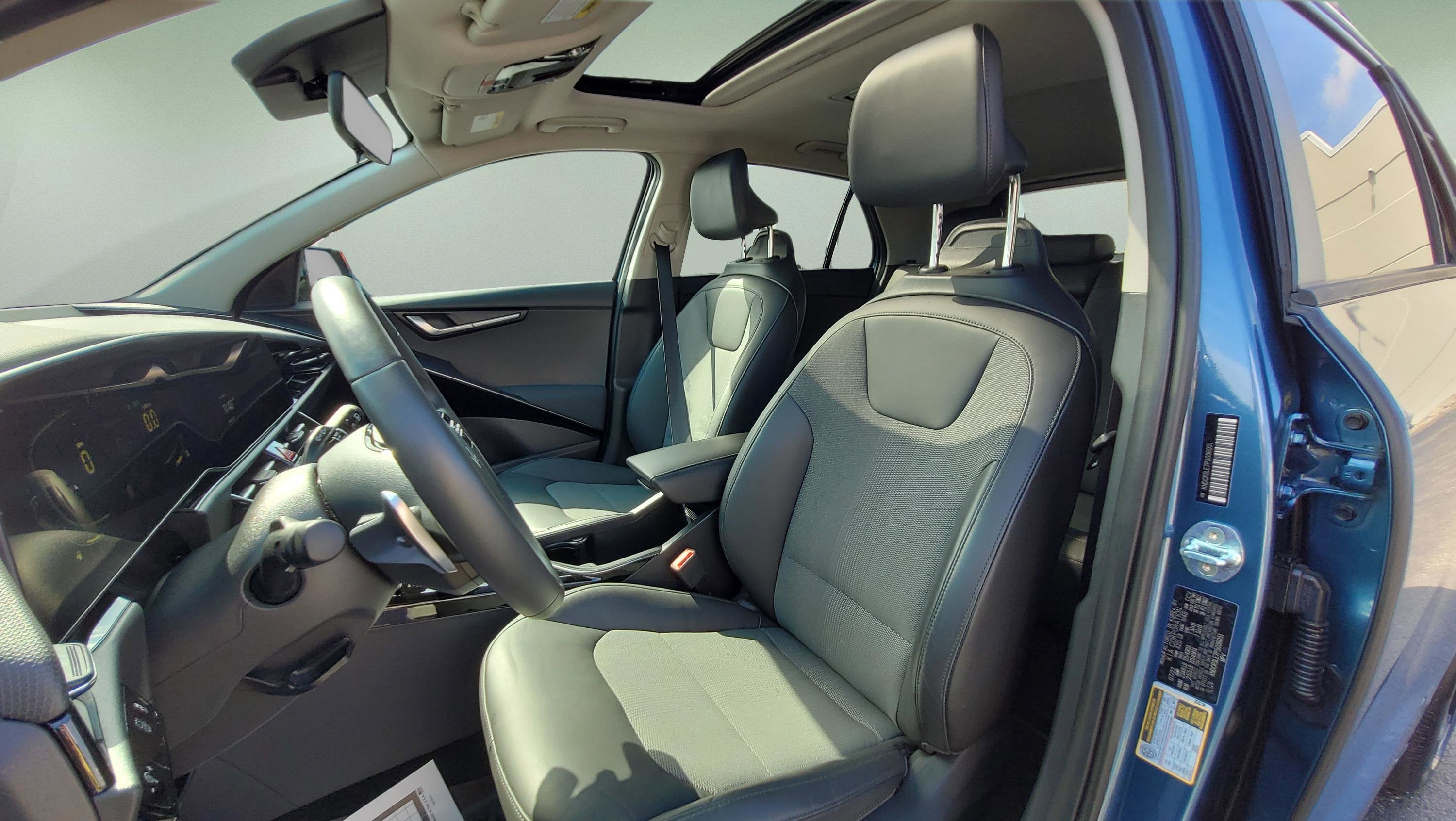 2023 Kia Niro EX Touring