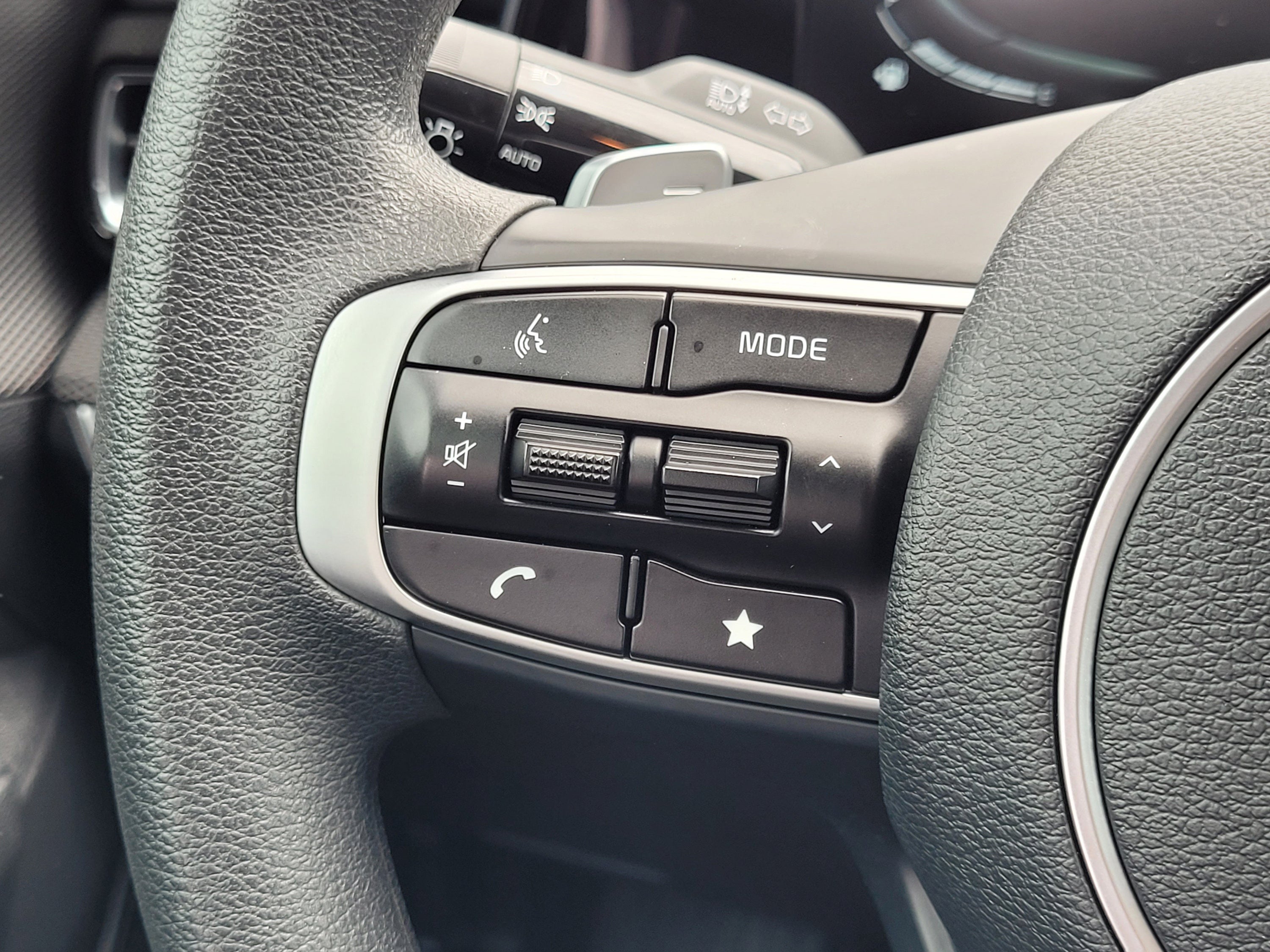 2024 Kia Sportage Hybrid LX