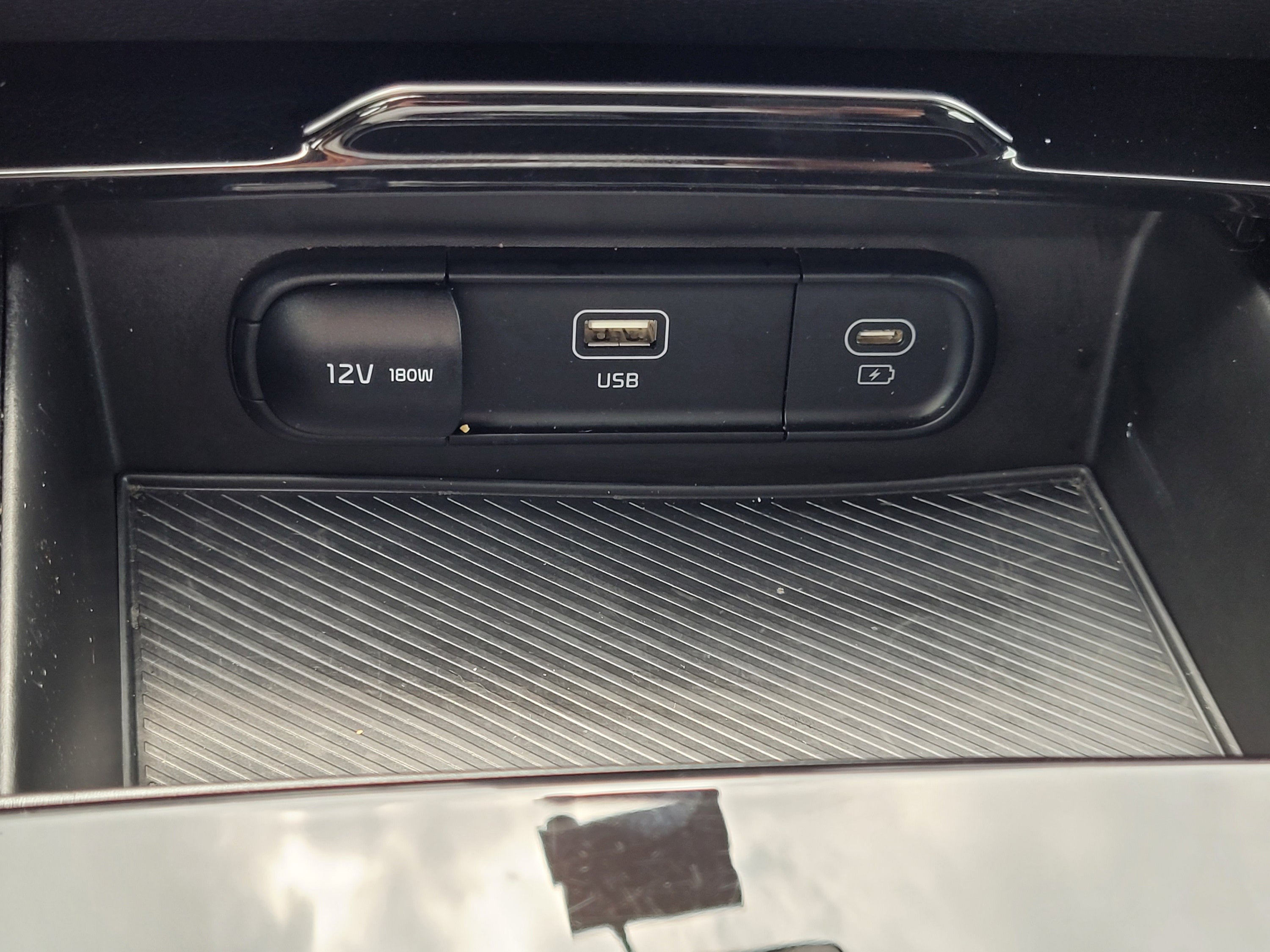 2024 Kia Sportage Hybrid LX