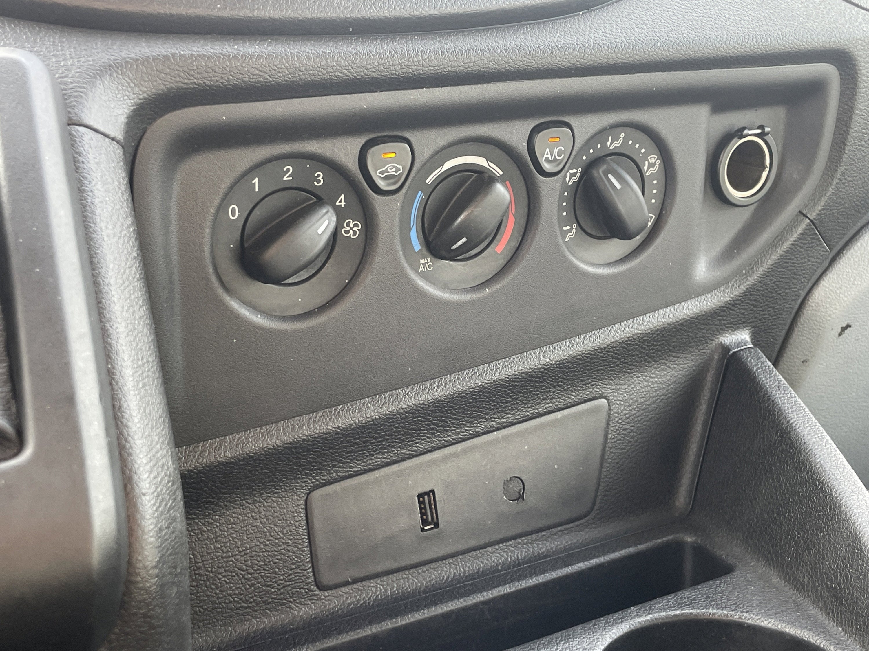 2017 Ford Transit-350 XLT