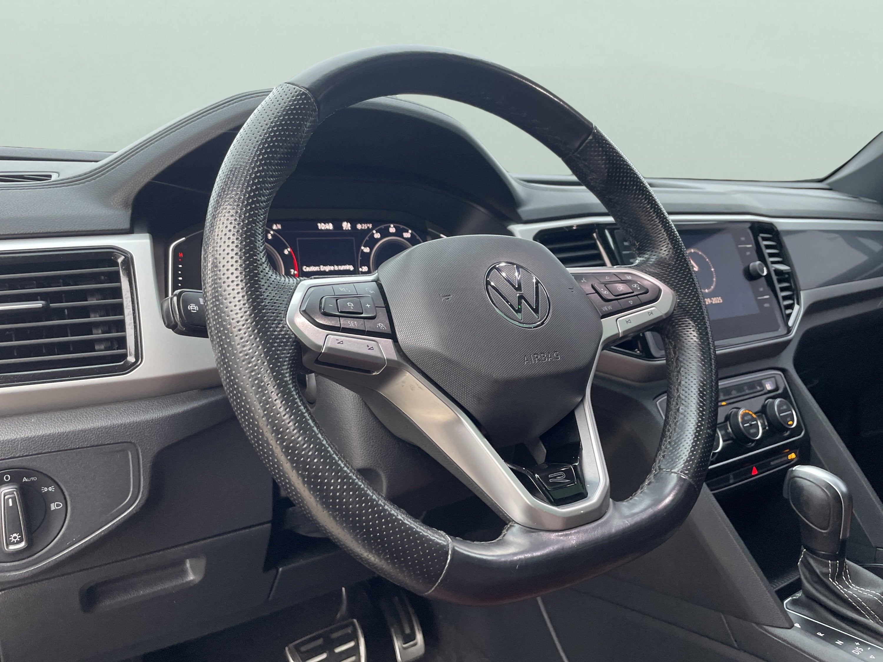 2022 Volkswagen Atlas Cross Sport 3.6L V6 SEL Premium R-Line