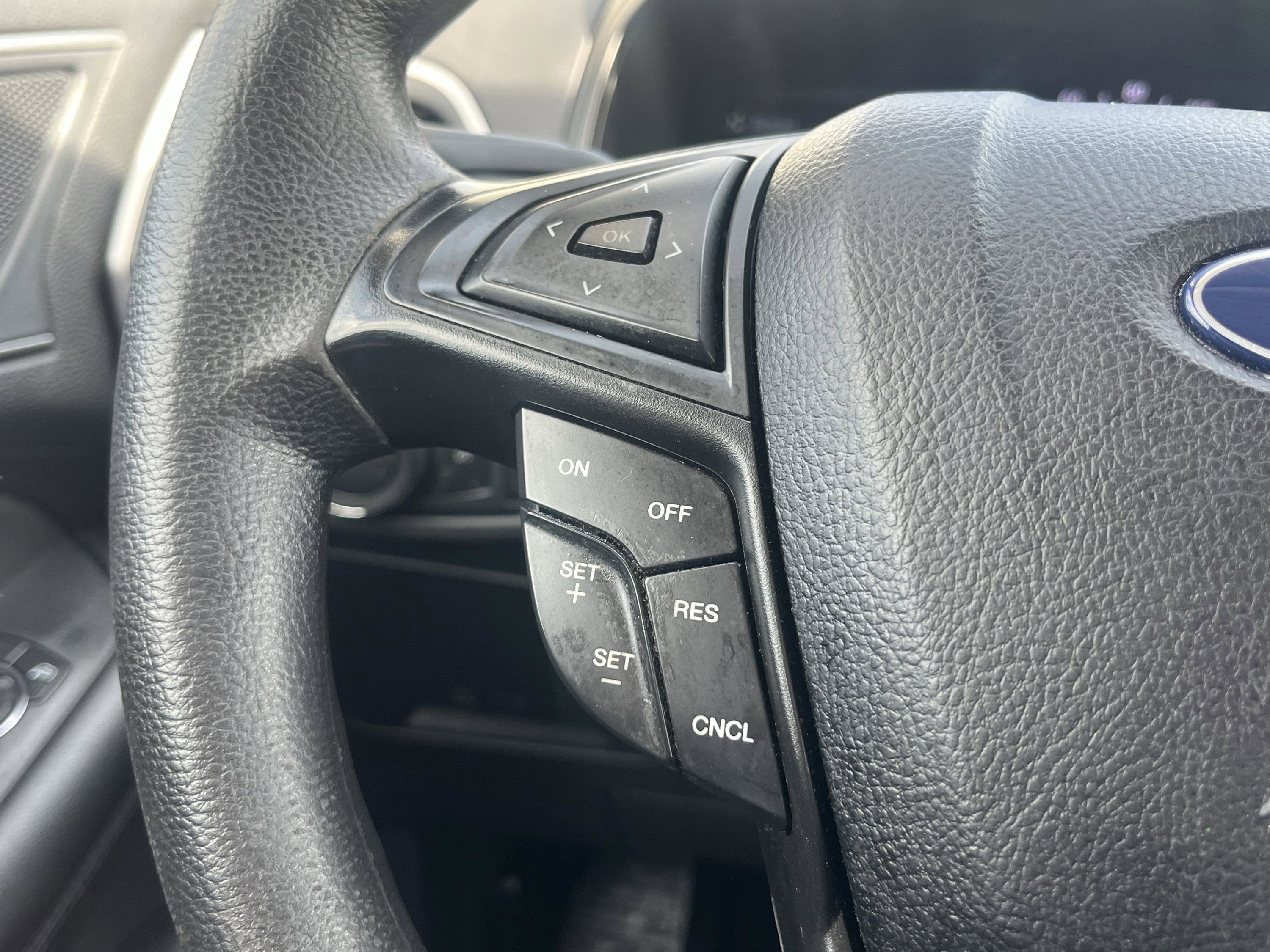2022 Ford Edge SE