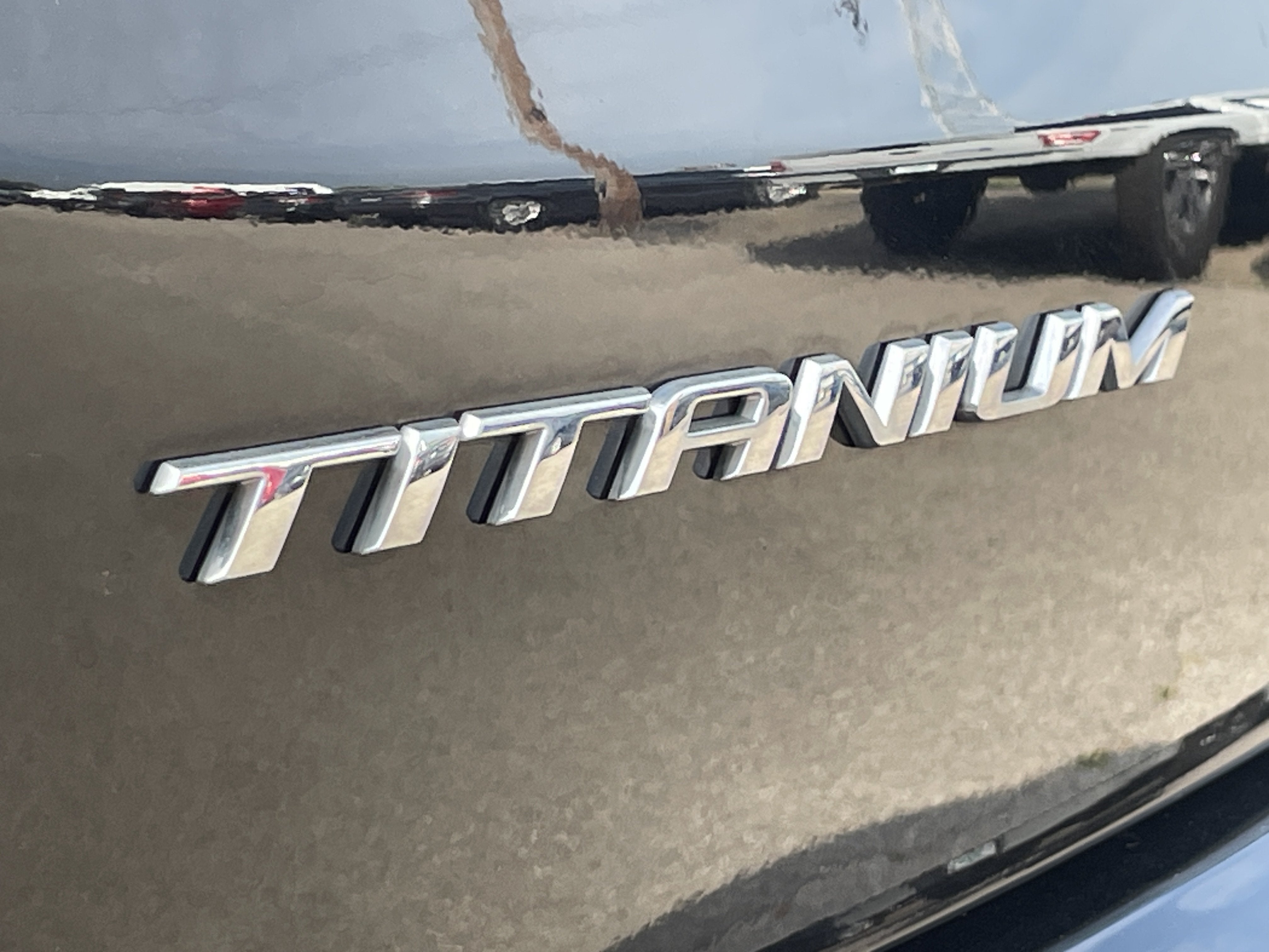 2022 Ford Edge Titanium