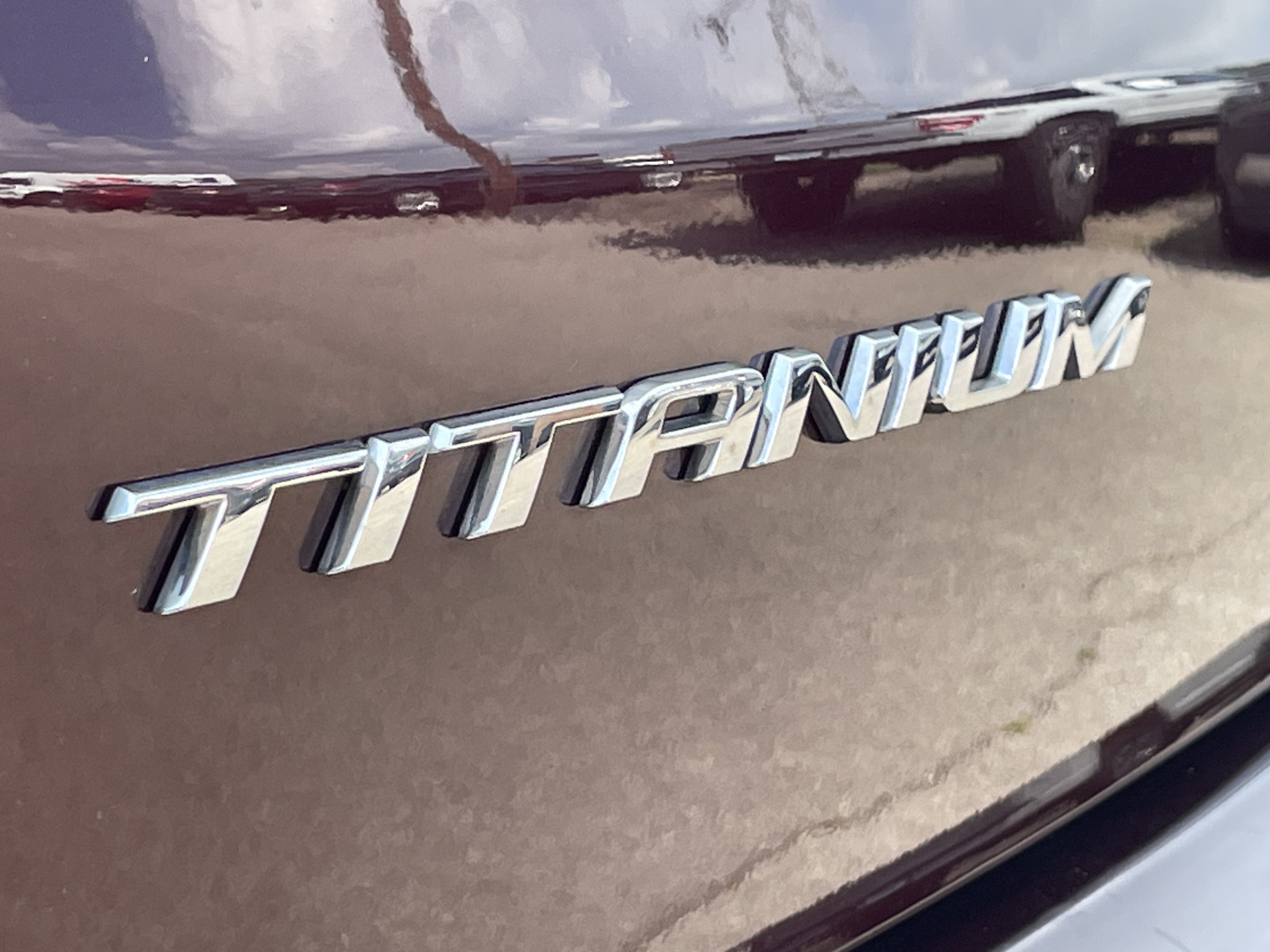 2022 Ford Edge Titanium