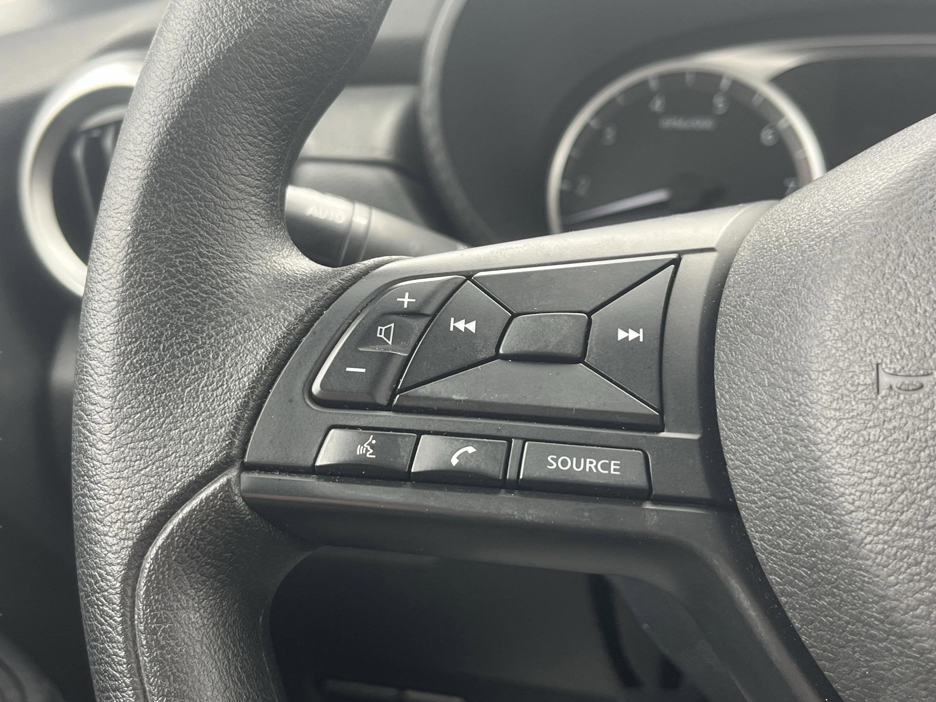 2024 Nissan Versa 1.6 S