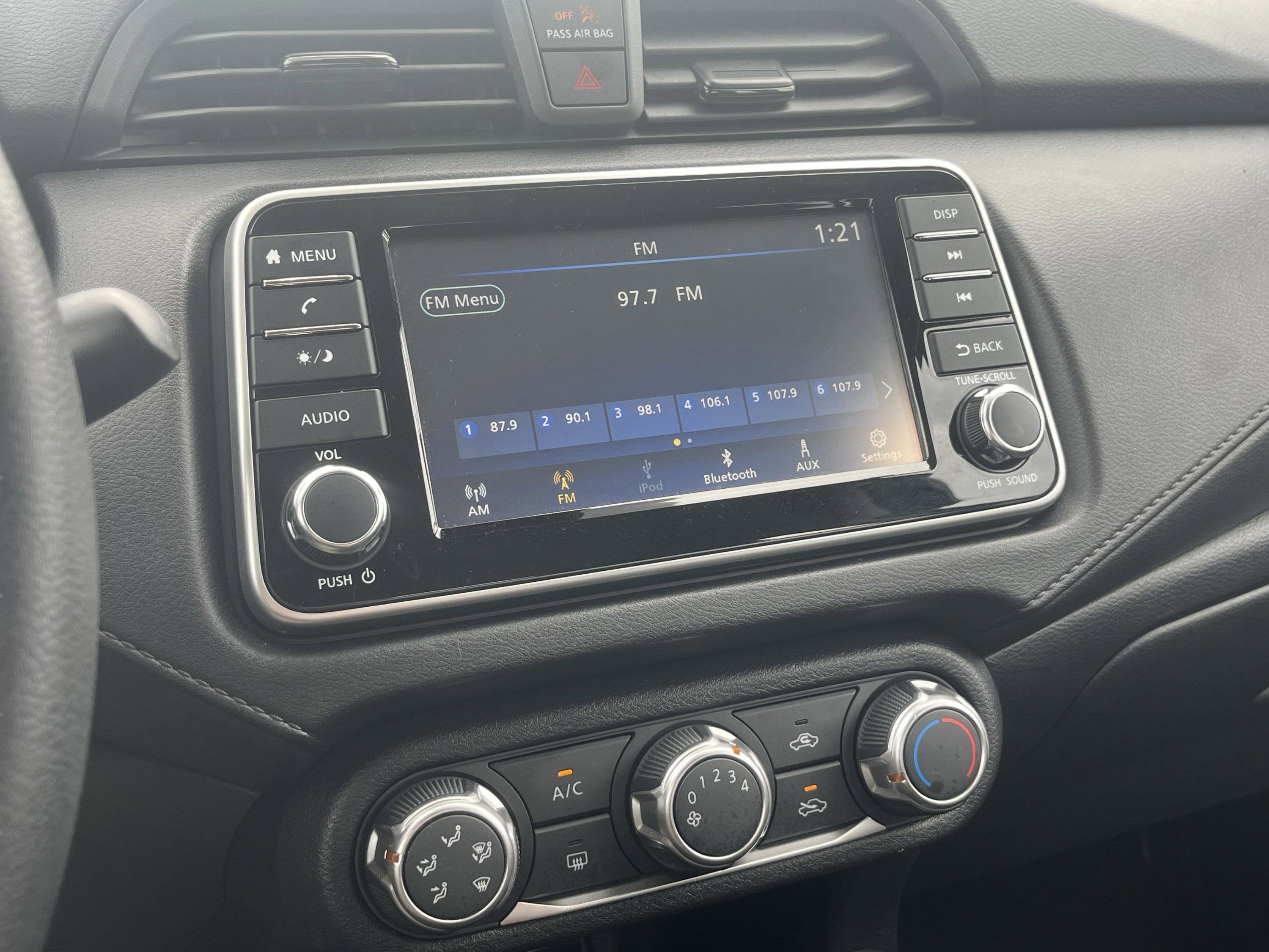 2024 Nissan Versa 1.6 S