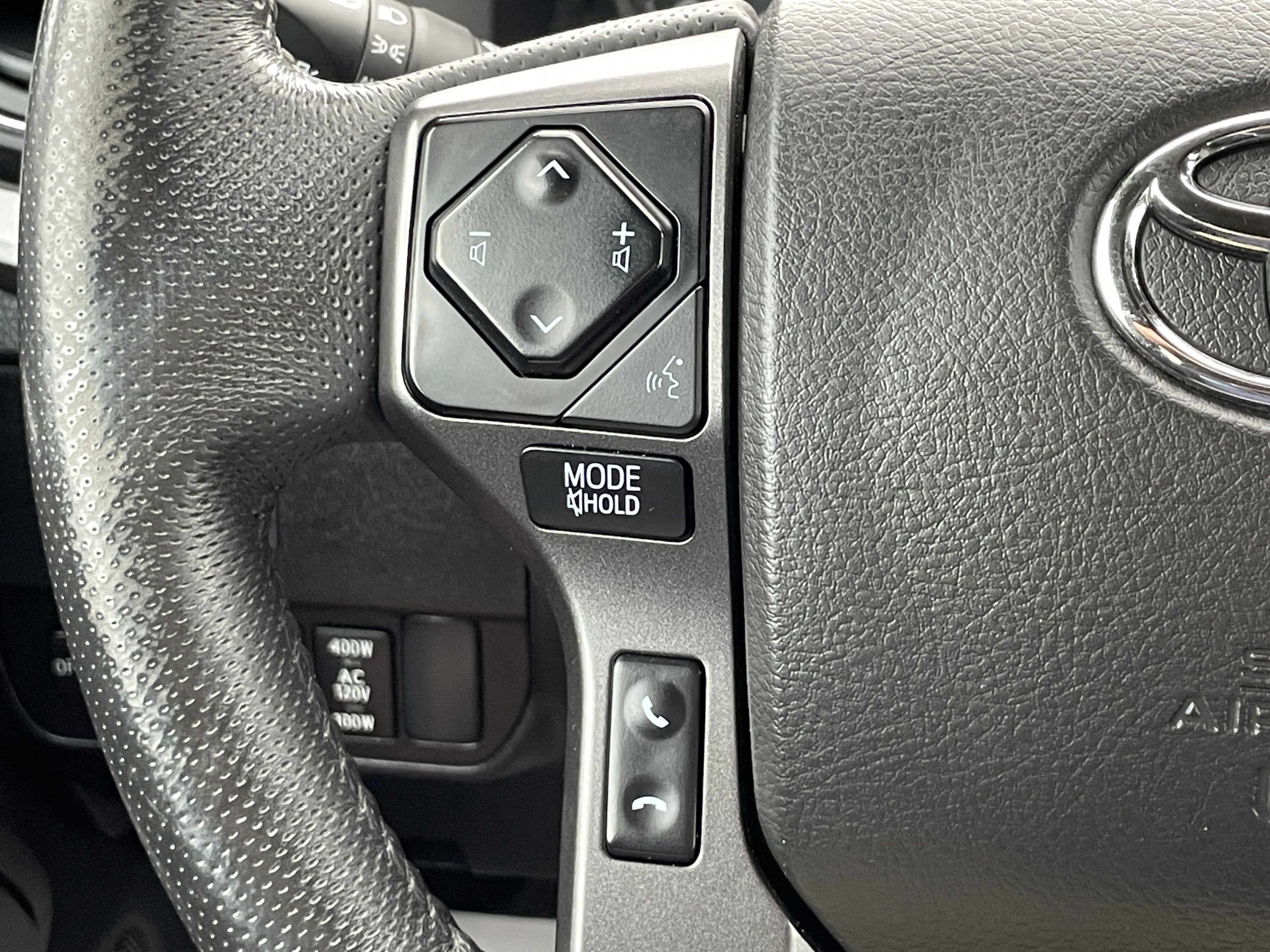 2022 Toyota Tacoma TRD Sport V6